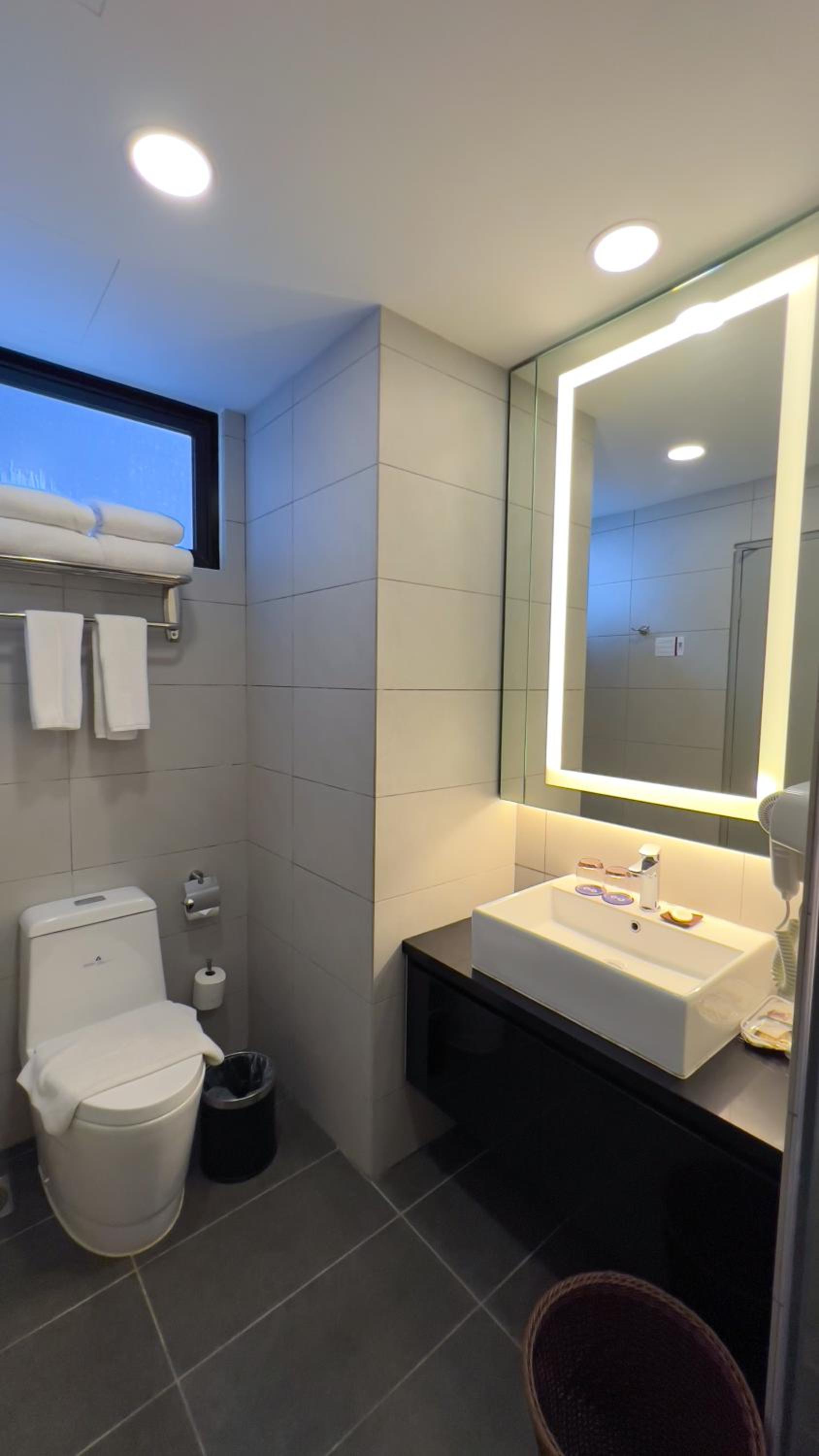 Two-Bedroom Suite - Photo 10