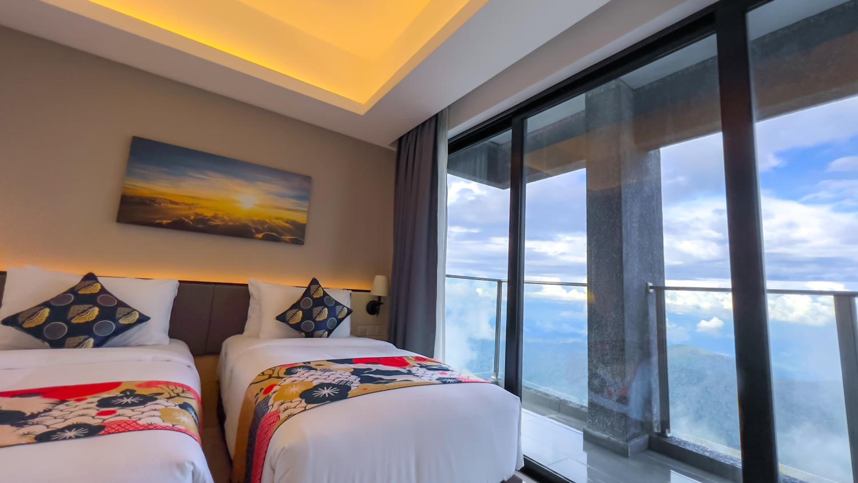 Two-Bedroom Suite - Photo 16