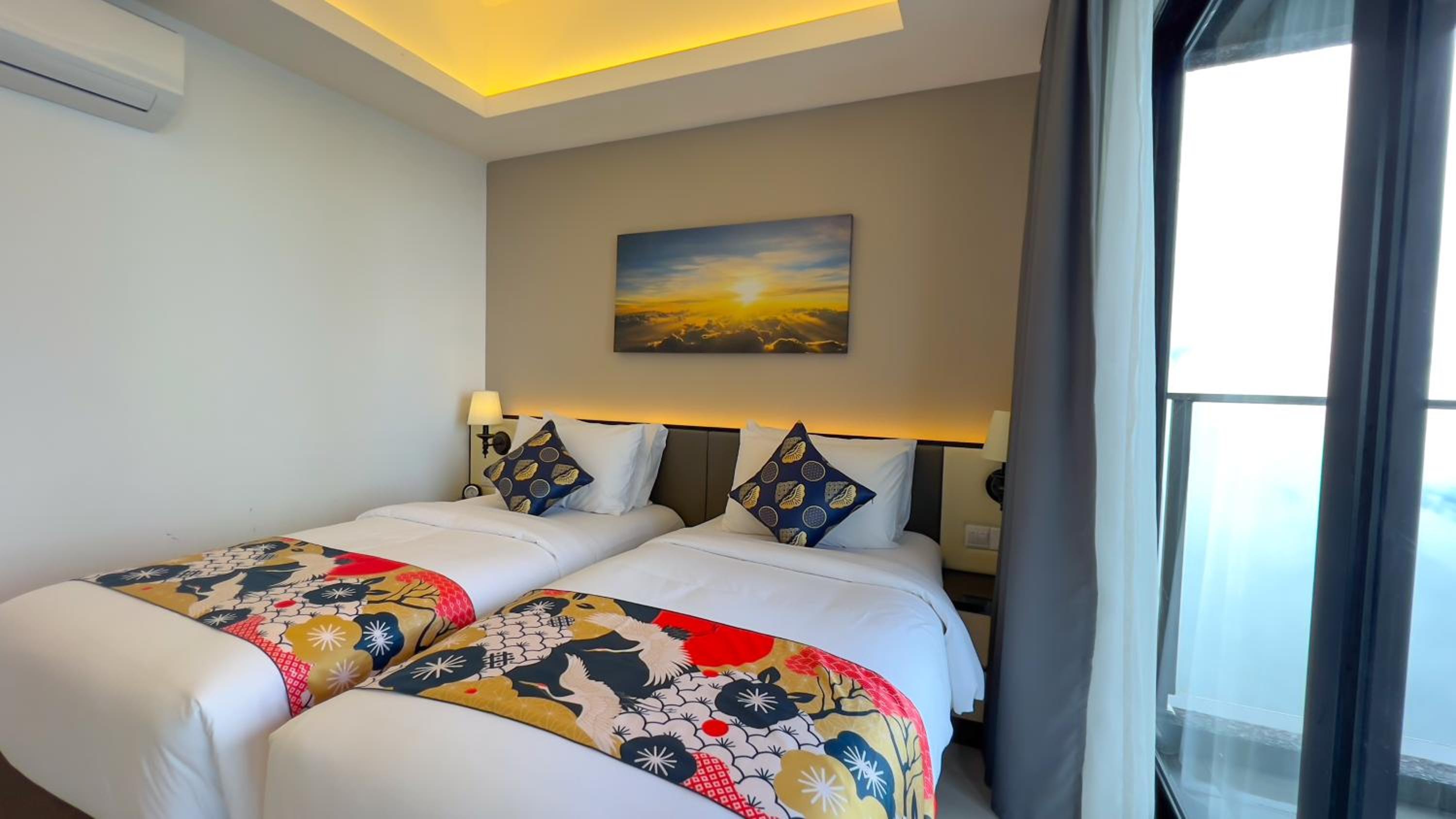 Two-Bedroom Suite - Photo 19