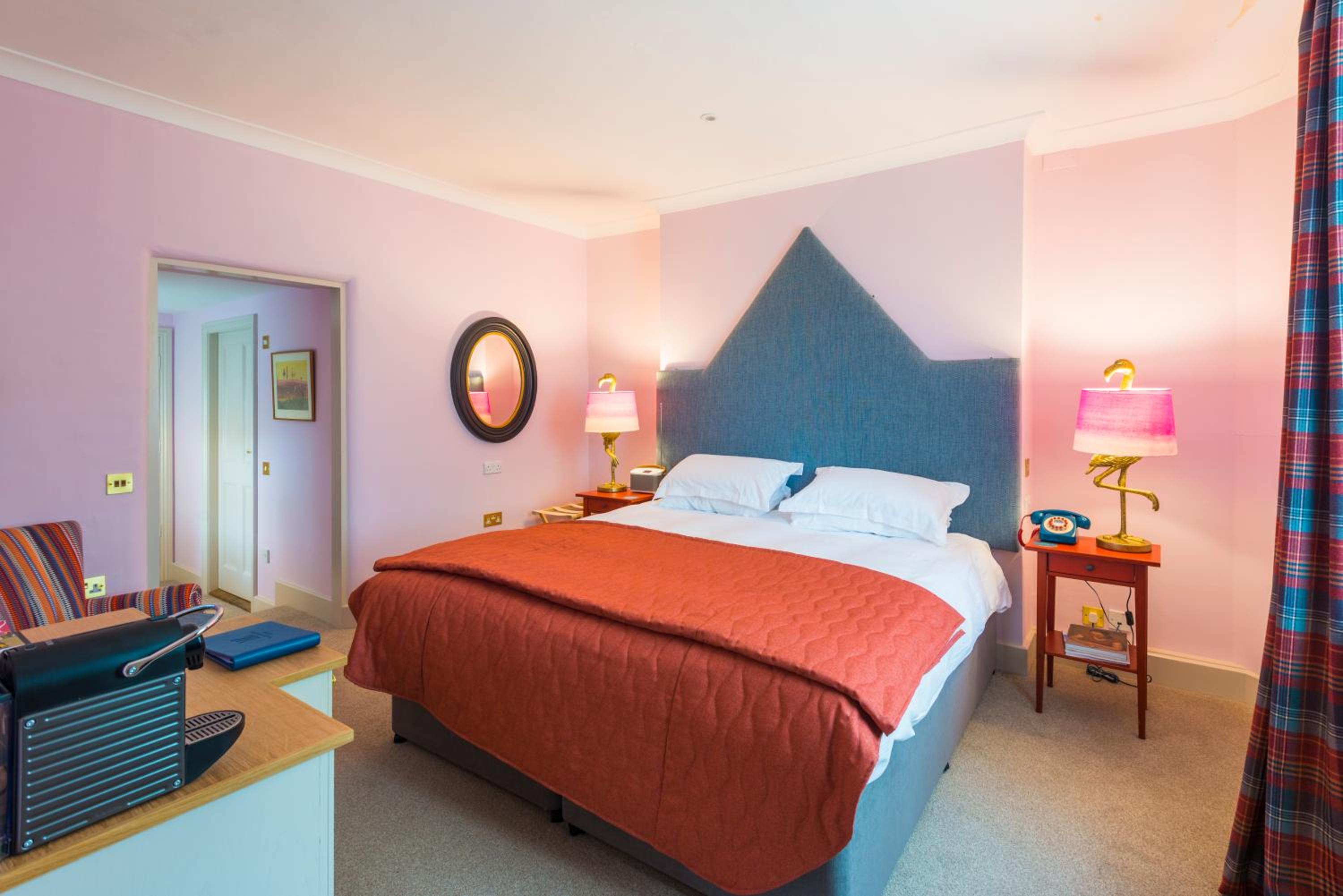 Deluxe Double or Twin Room - Photo 8