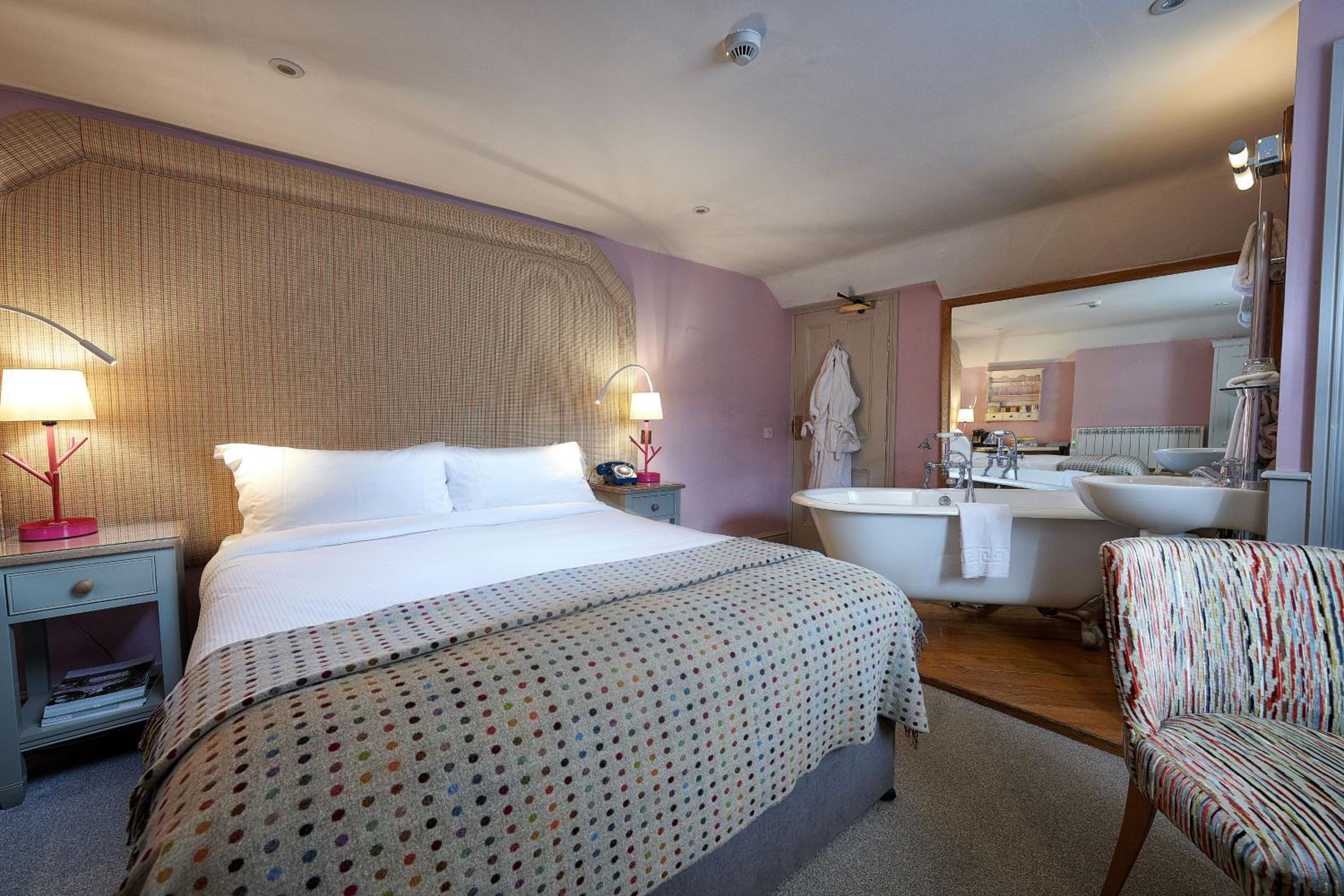 Standard Double Room - Photo 2