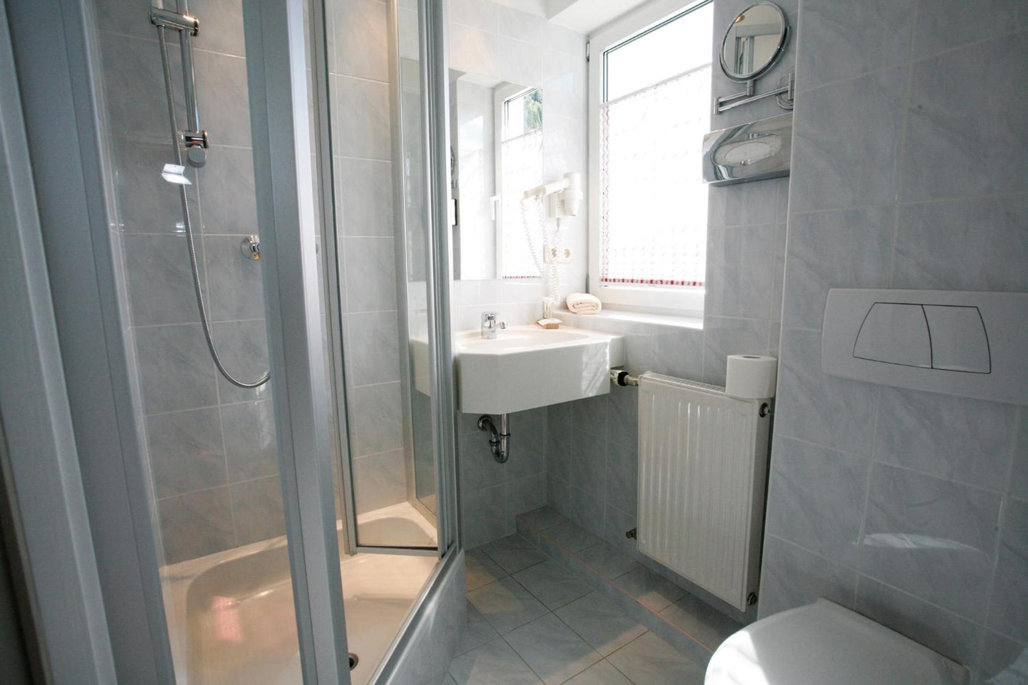 Double Room with Balcony and Lake View photo 3