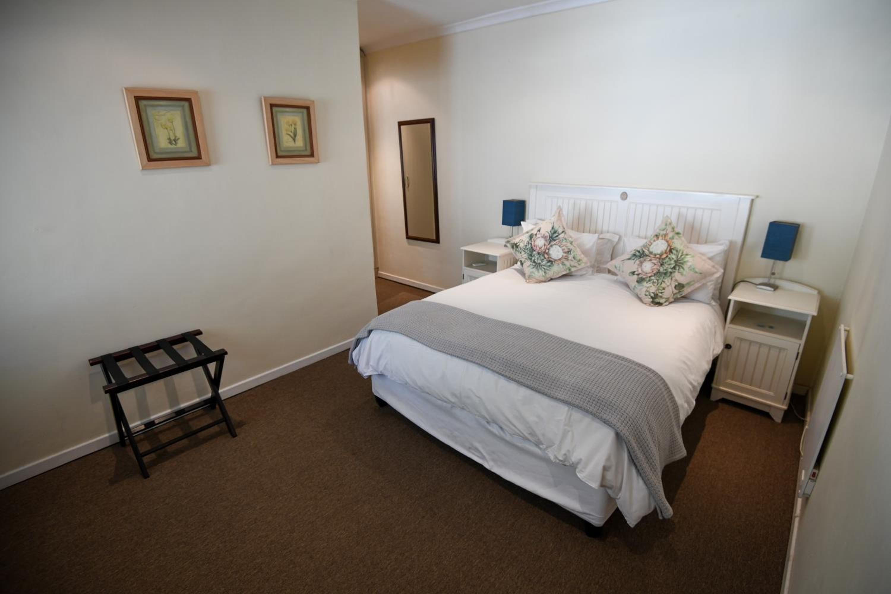Family Cottage - Photo 1