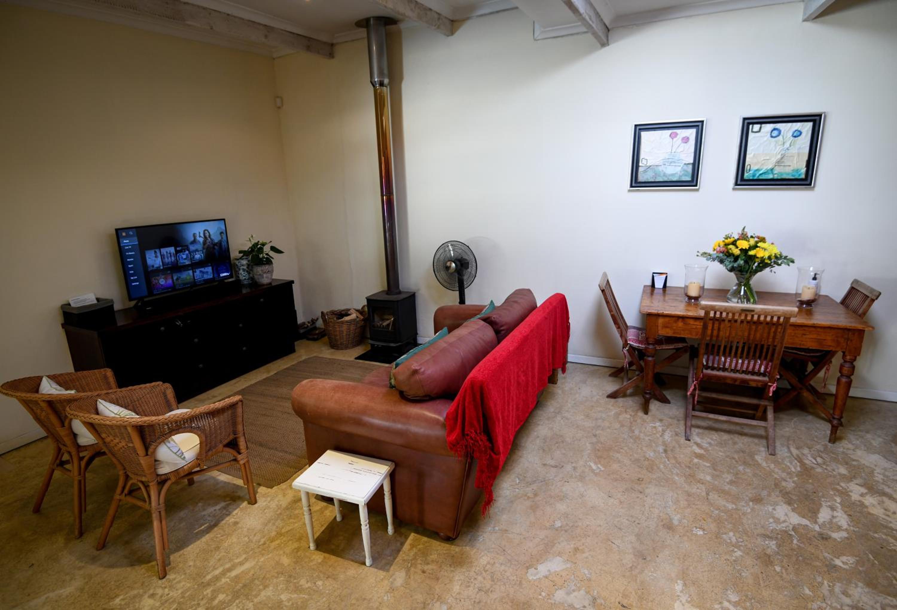 Family Cottage - Photo 3