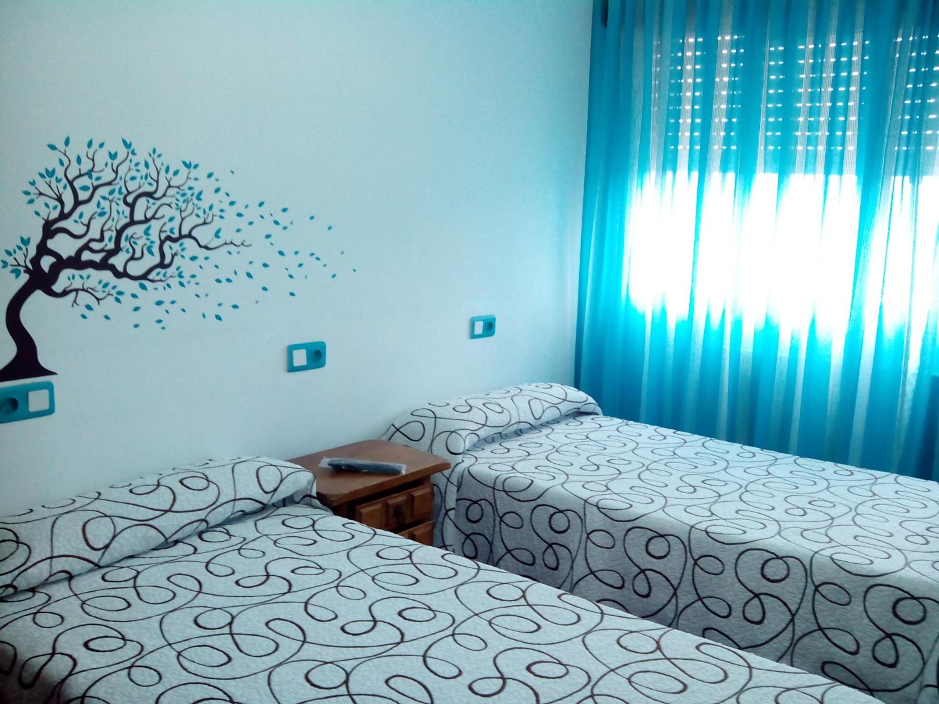 Double or Twin Room - Photo 4