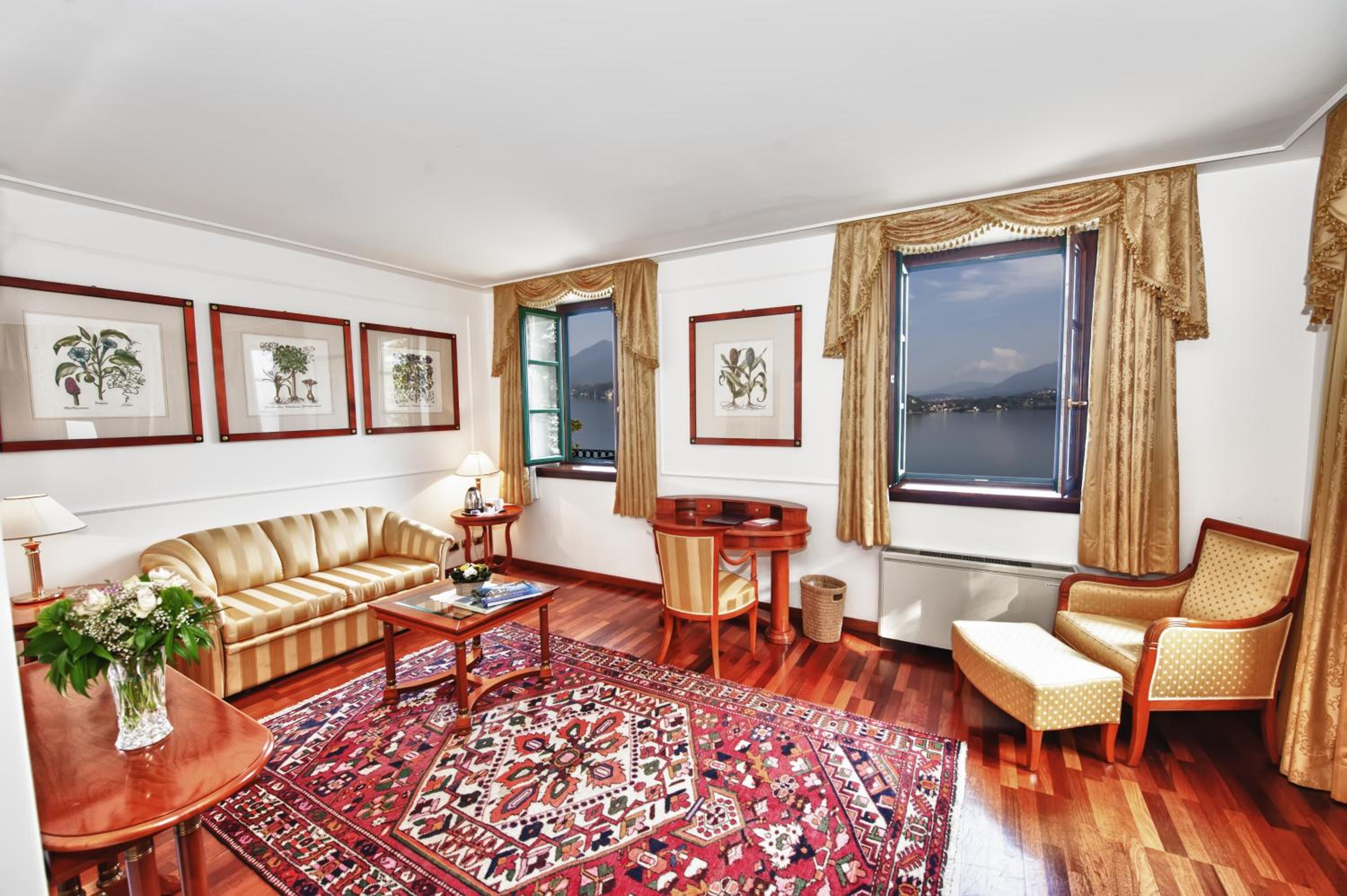 Suite Superior con Balcone e Vista Lago