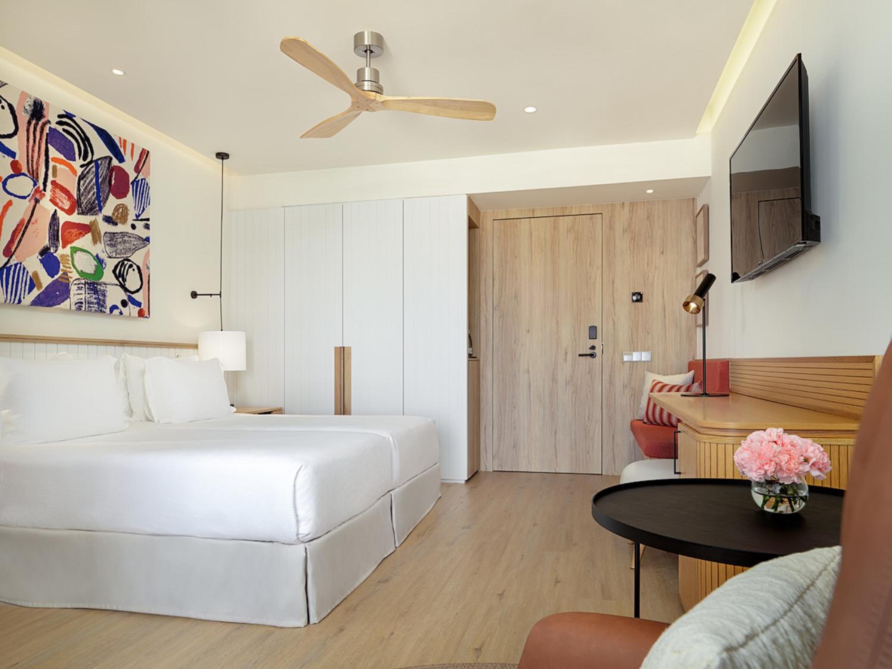 Superior Double or Twin Room with Cathedral View