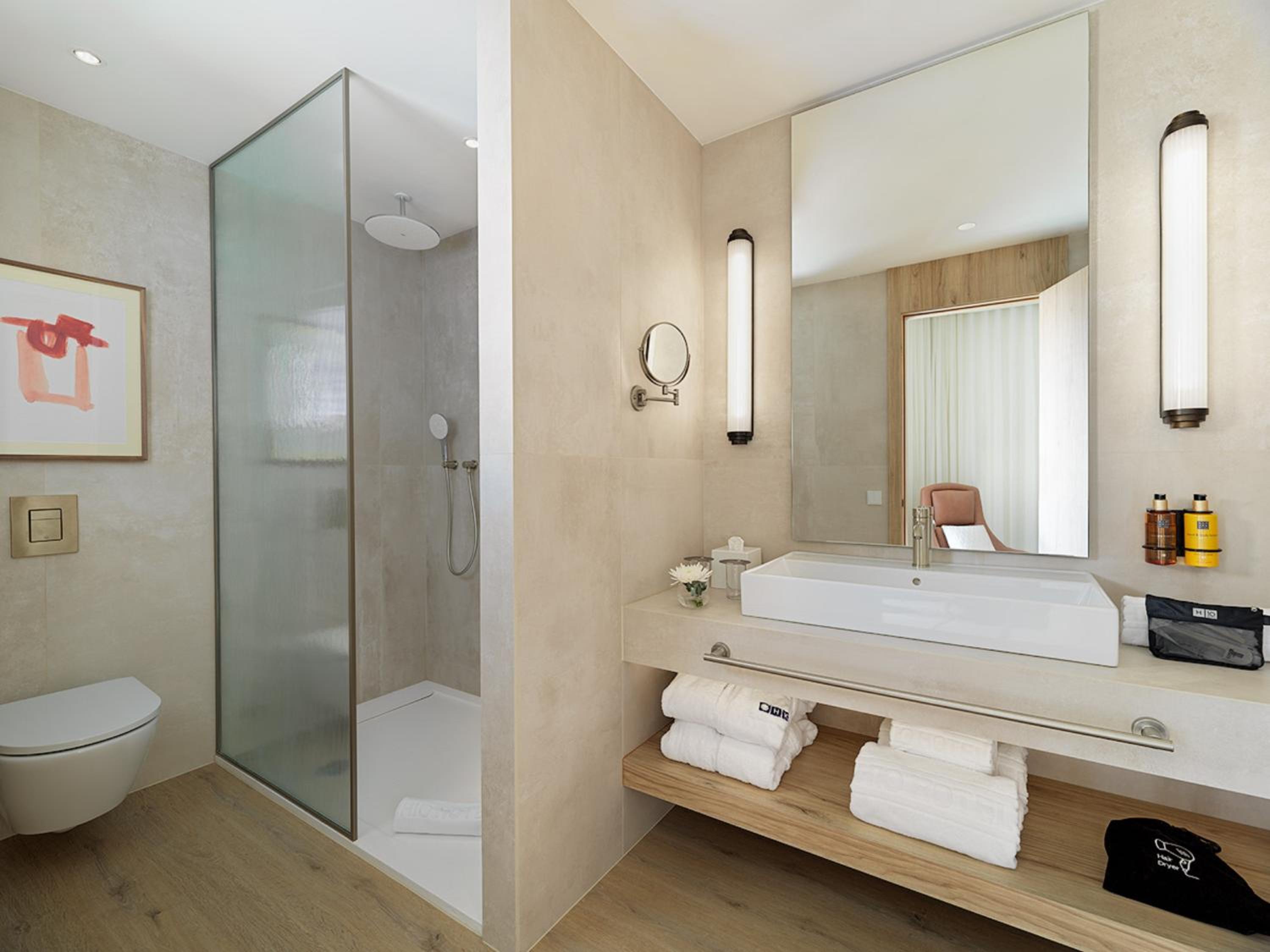 Junior Suite (2 Adults) thumbnail 6