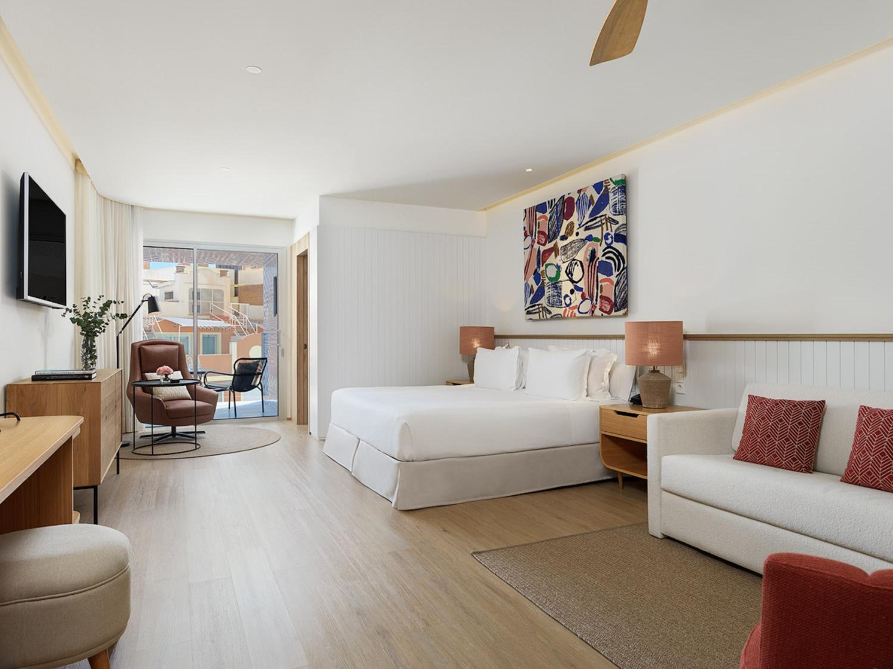 Junior Suite (2 Adults)