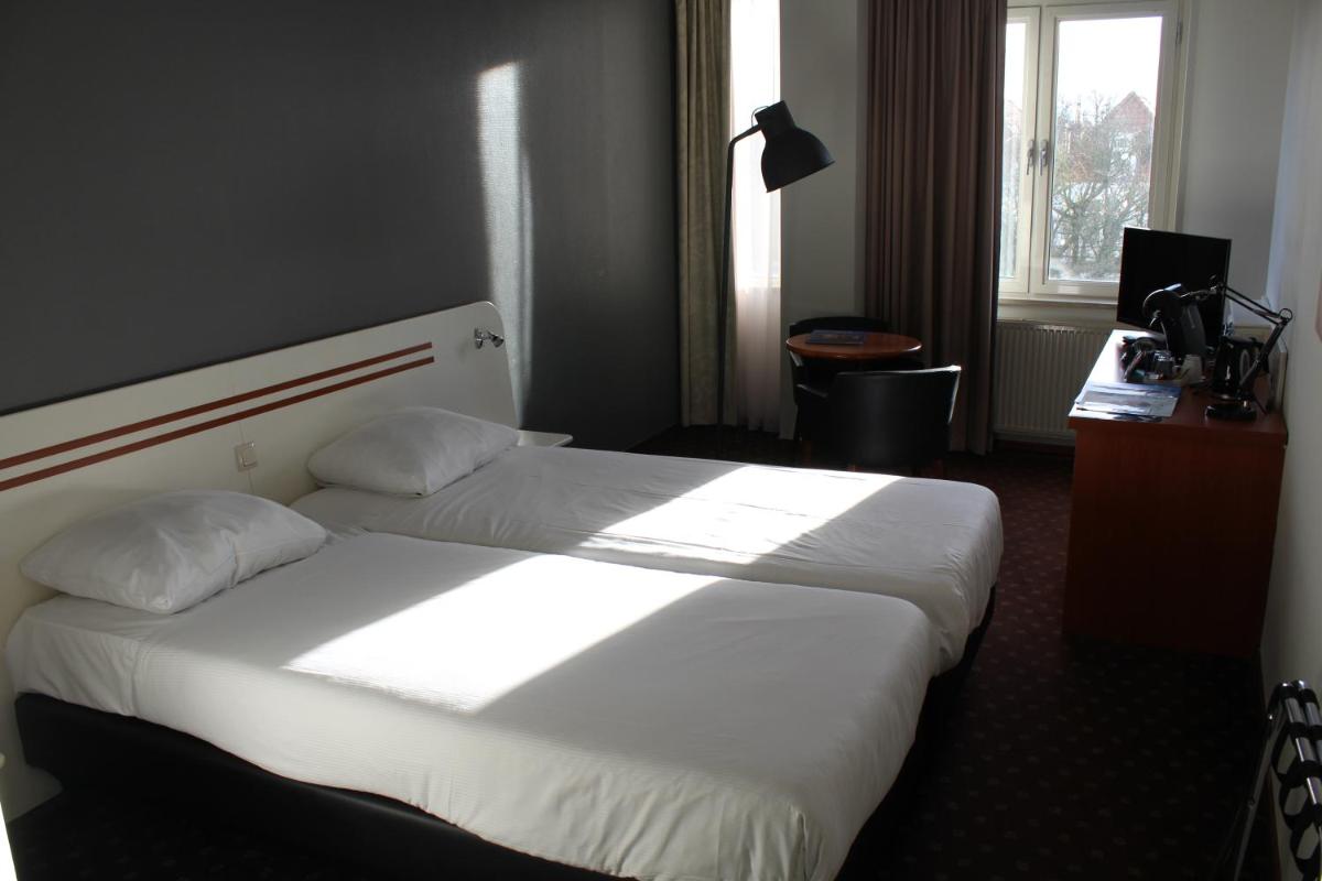 Standard Double Room photo 2