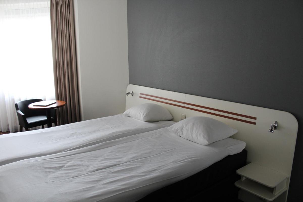 Standard Double or Twin Room photo 1