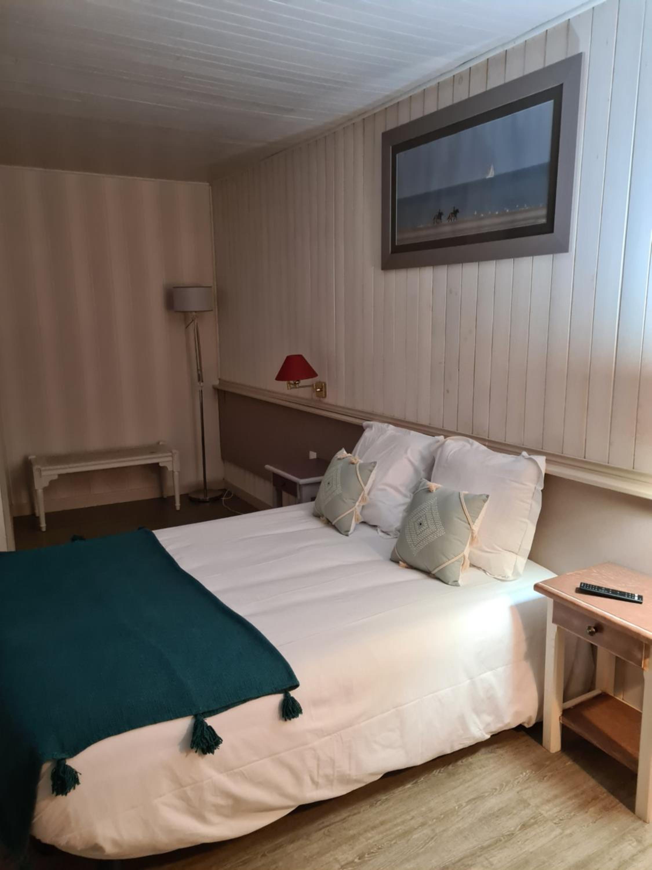 Standard Double Room photo 3