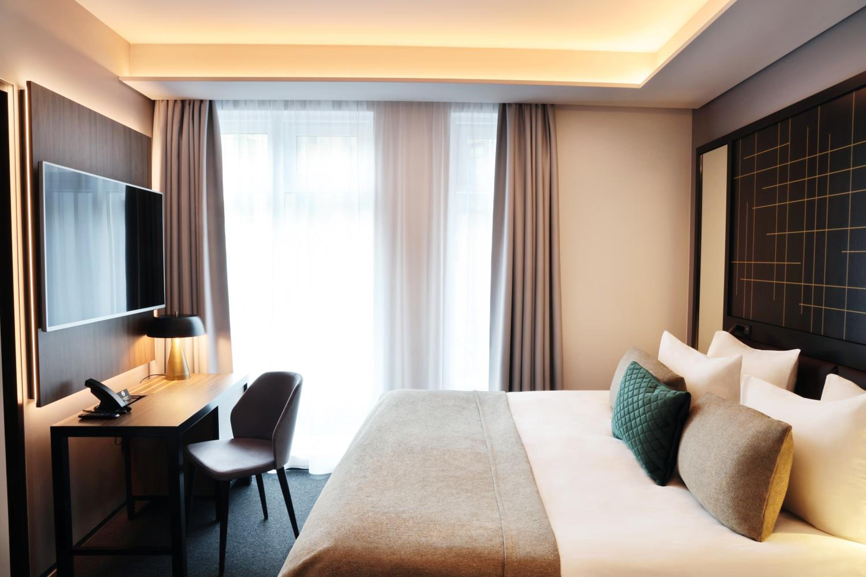 Standard Double Room - Photo 1