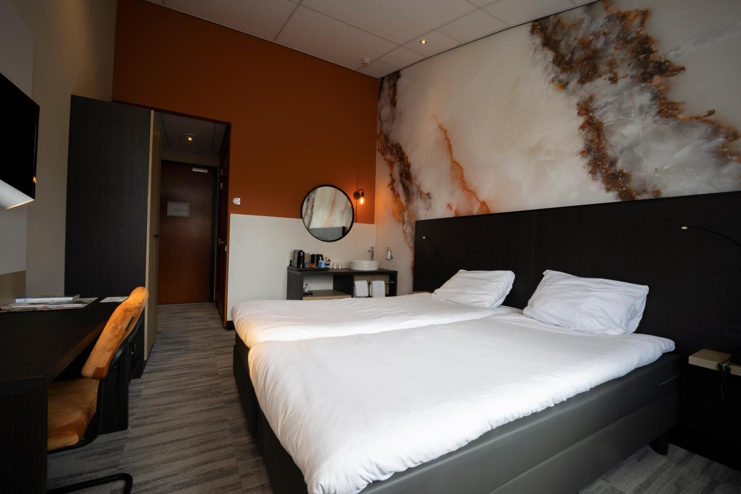 Deluxe Double Room with Bath