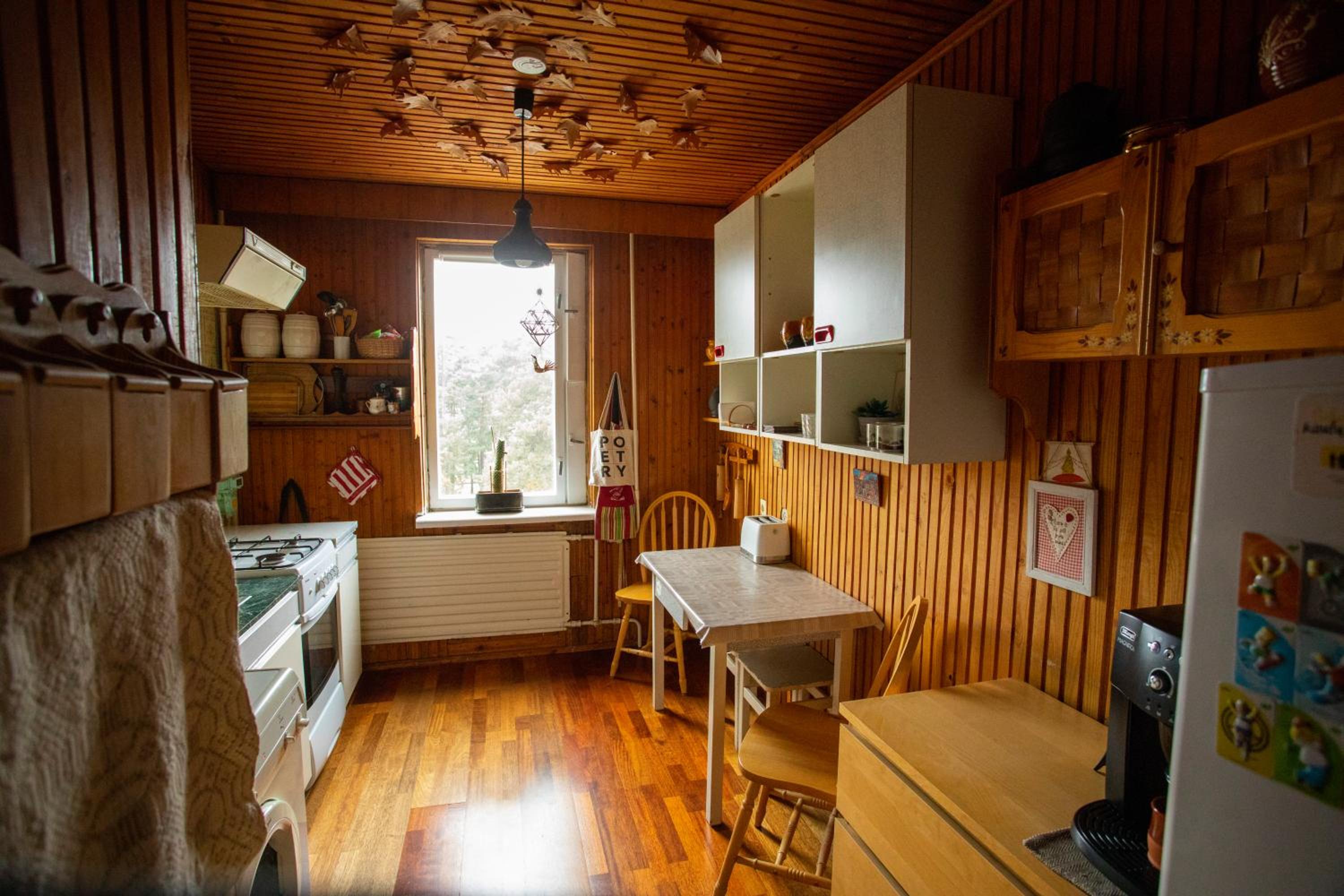 Three-Bedroom Apartment - Photo 21