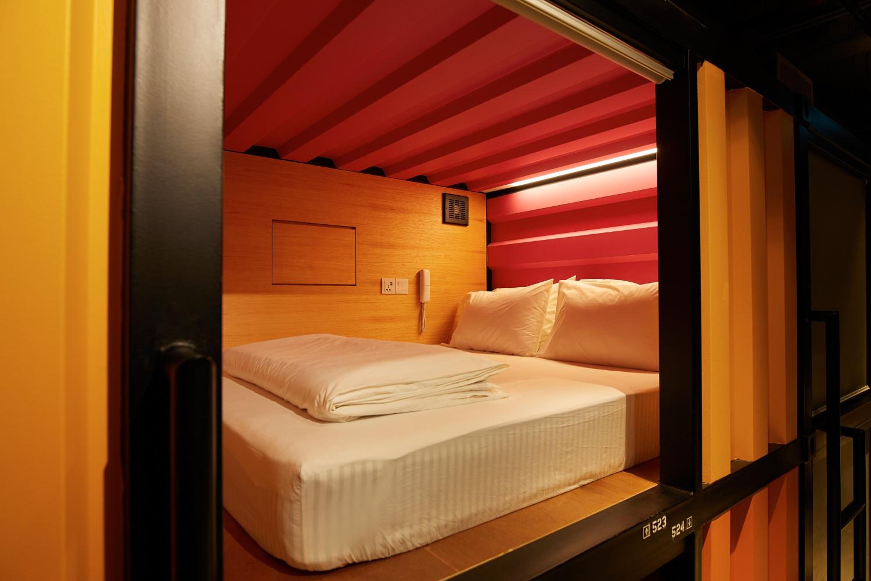 Capsule Queen - 3 Hours Stay (Check-In Anytime). photo 1