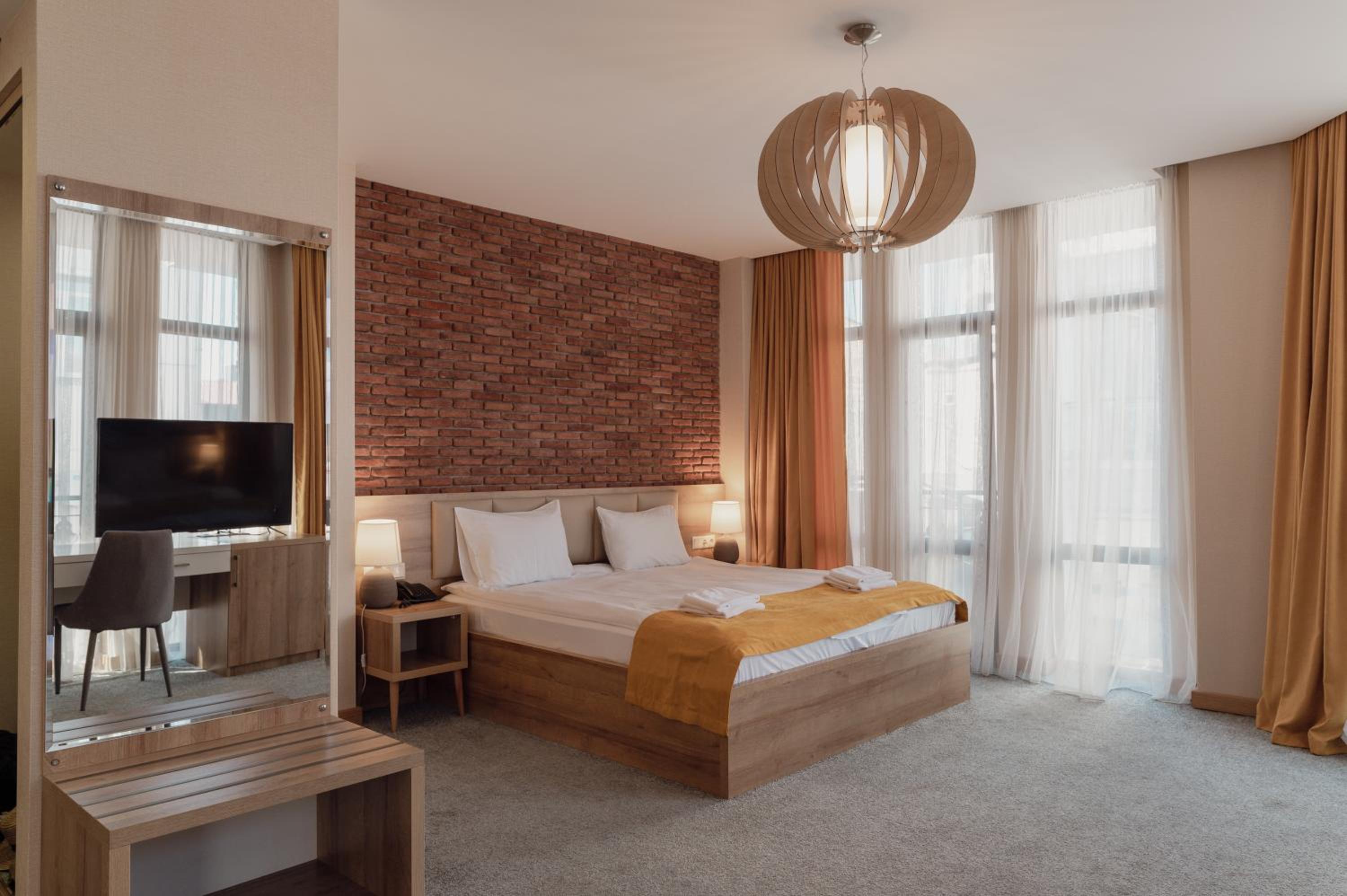 Suite with City View photo 1