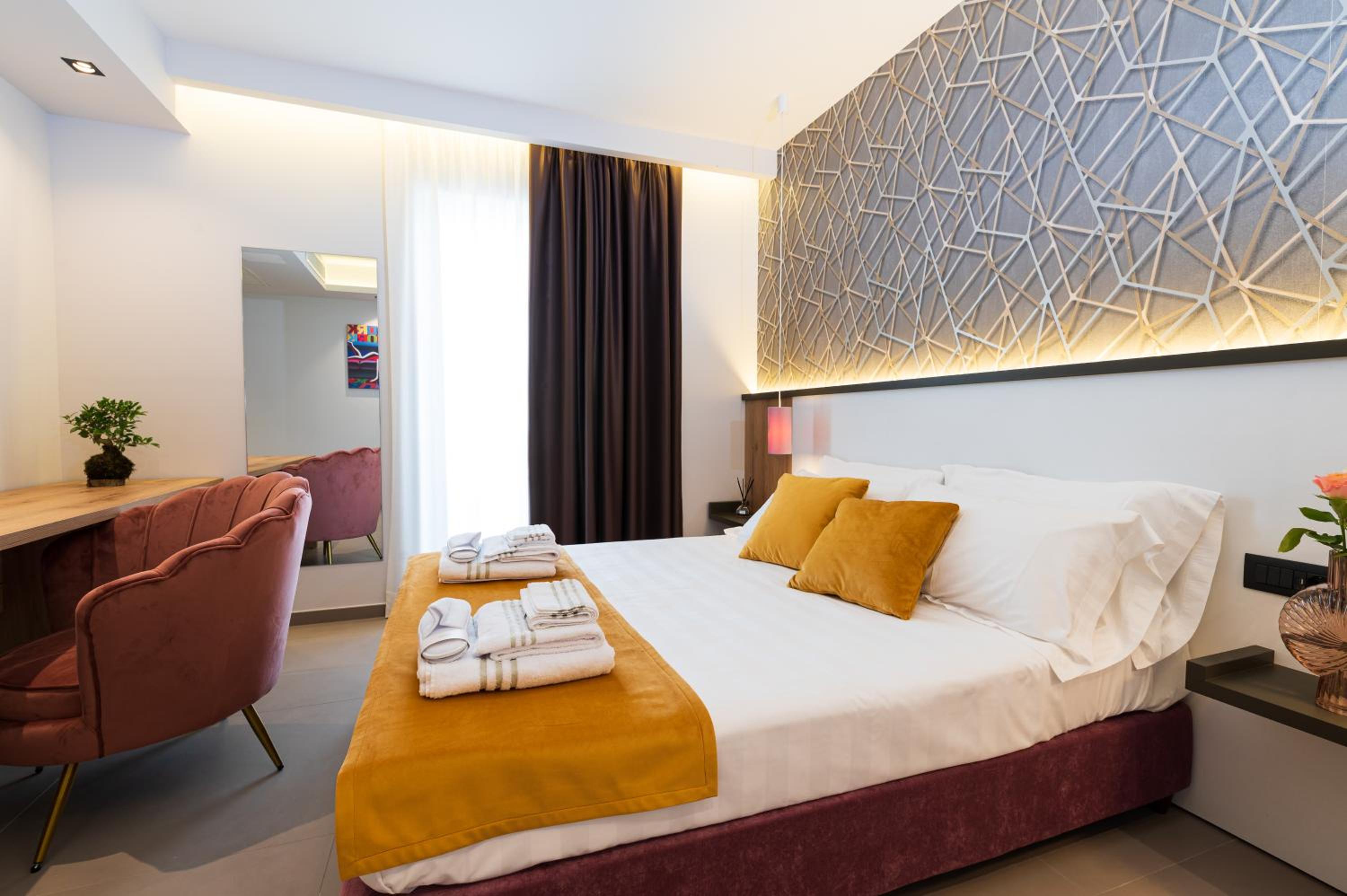 Basic Triple Room photo 3