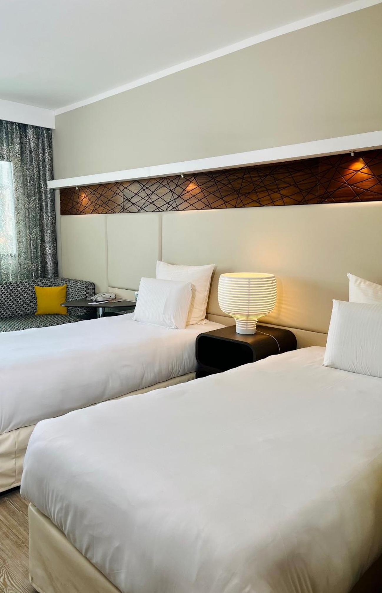 Superior Twin Room with City View - Photo 1