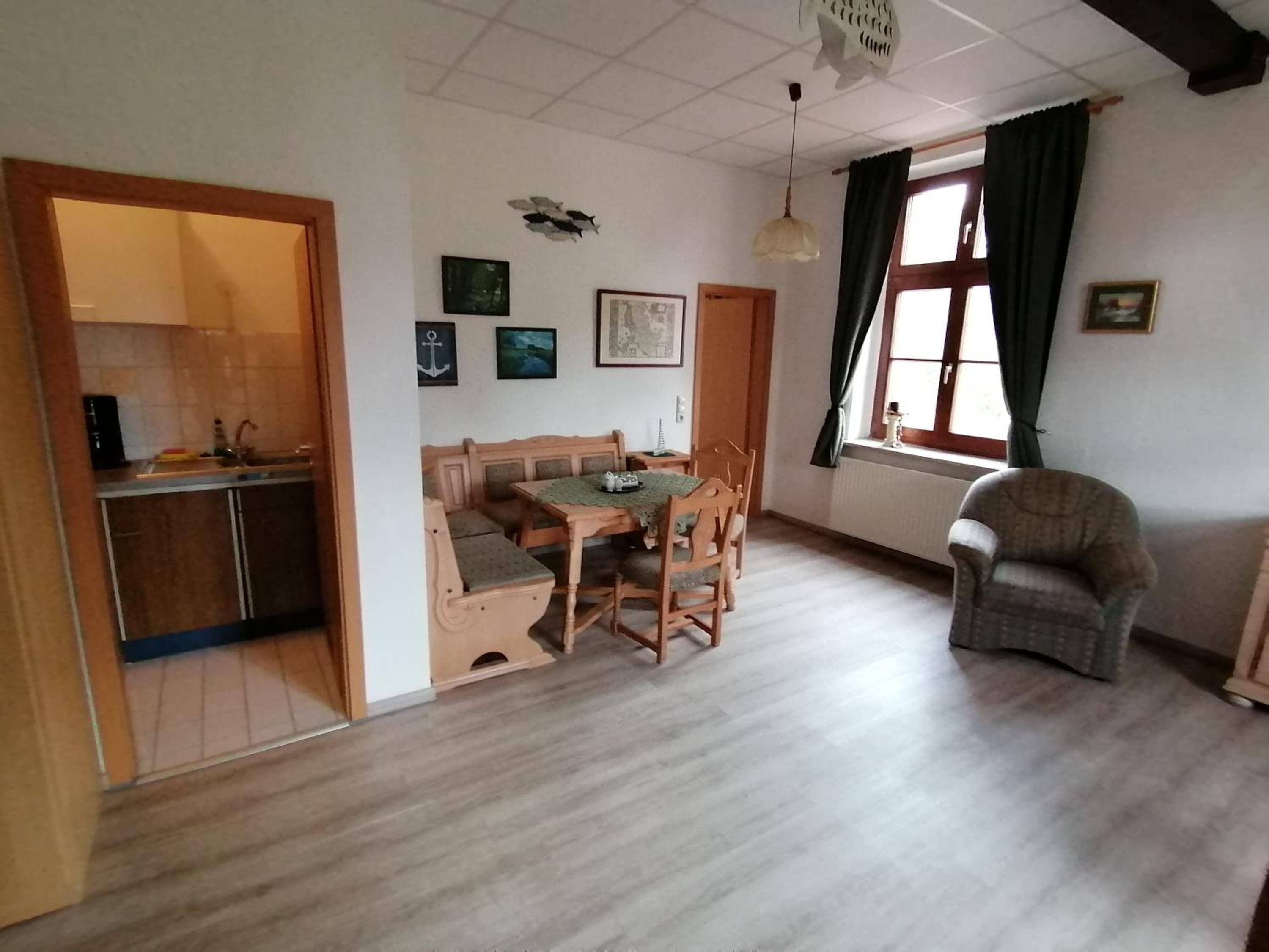 One-Bedroom Apartment - Photo 1