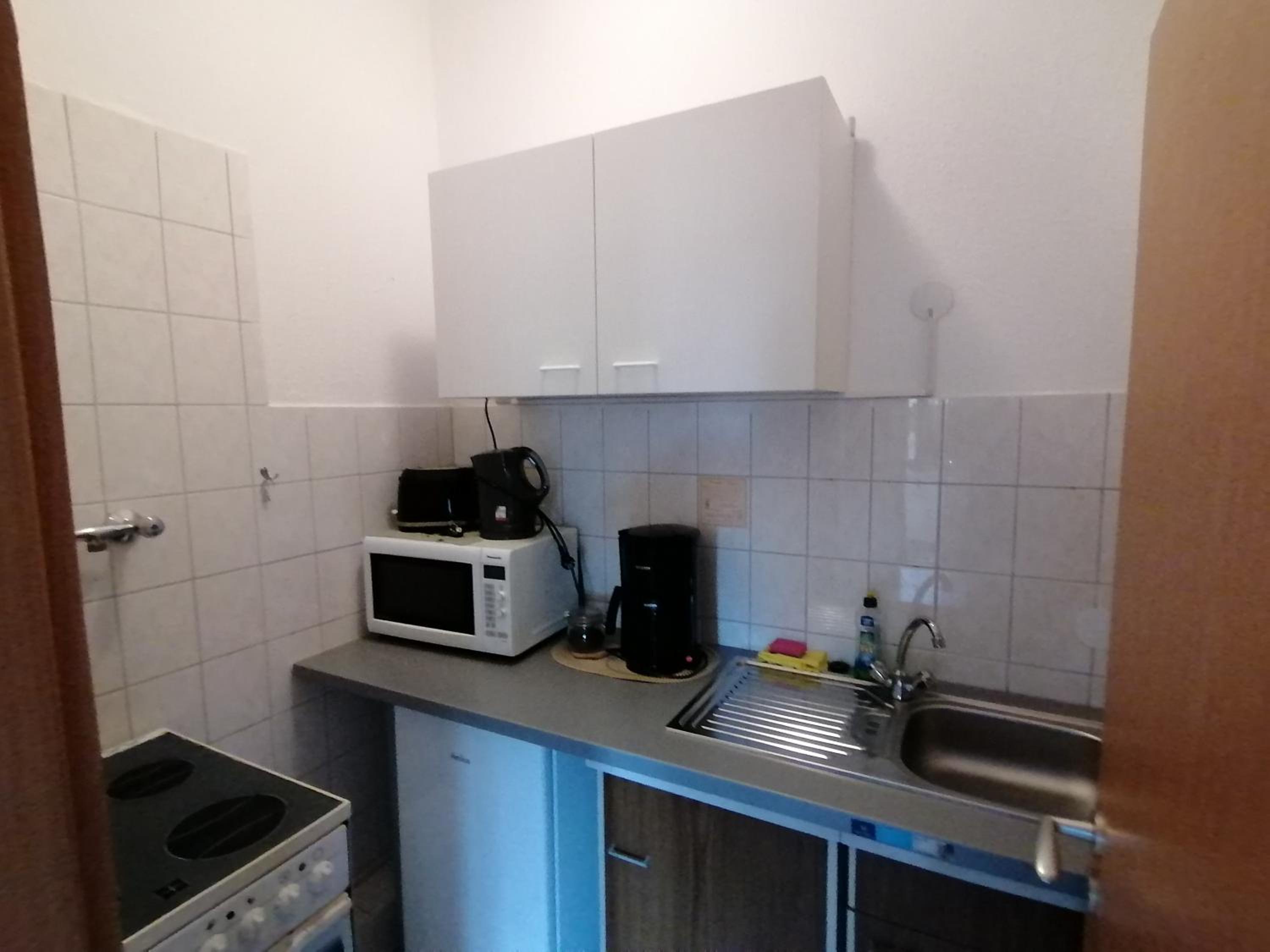 One-Bedroom Apartment - Photo 4