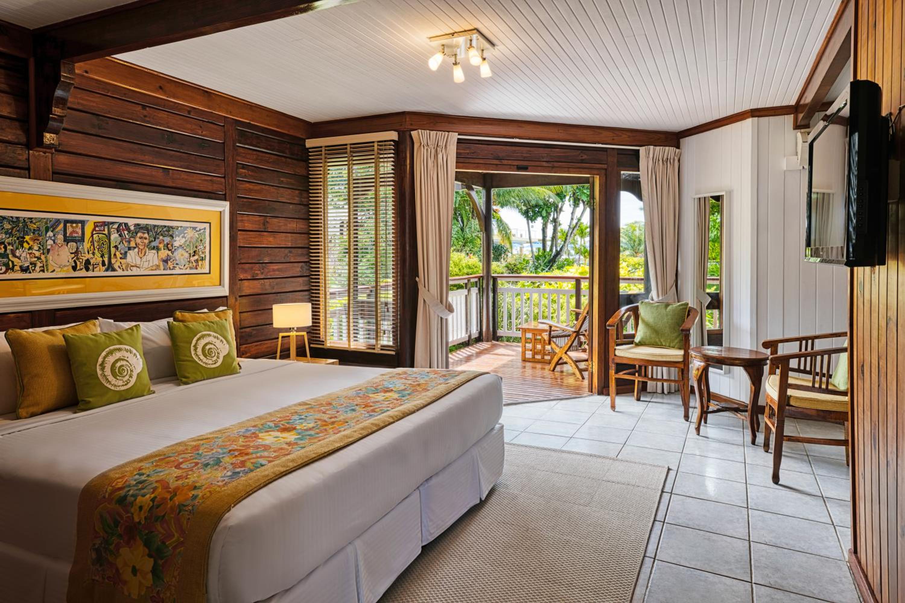 Standard Room with Garden View