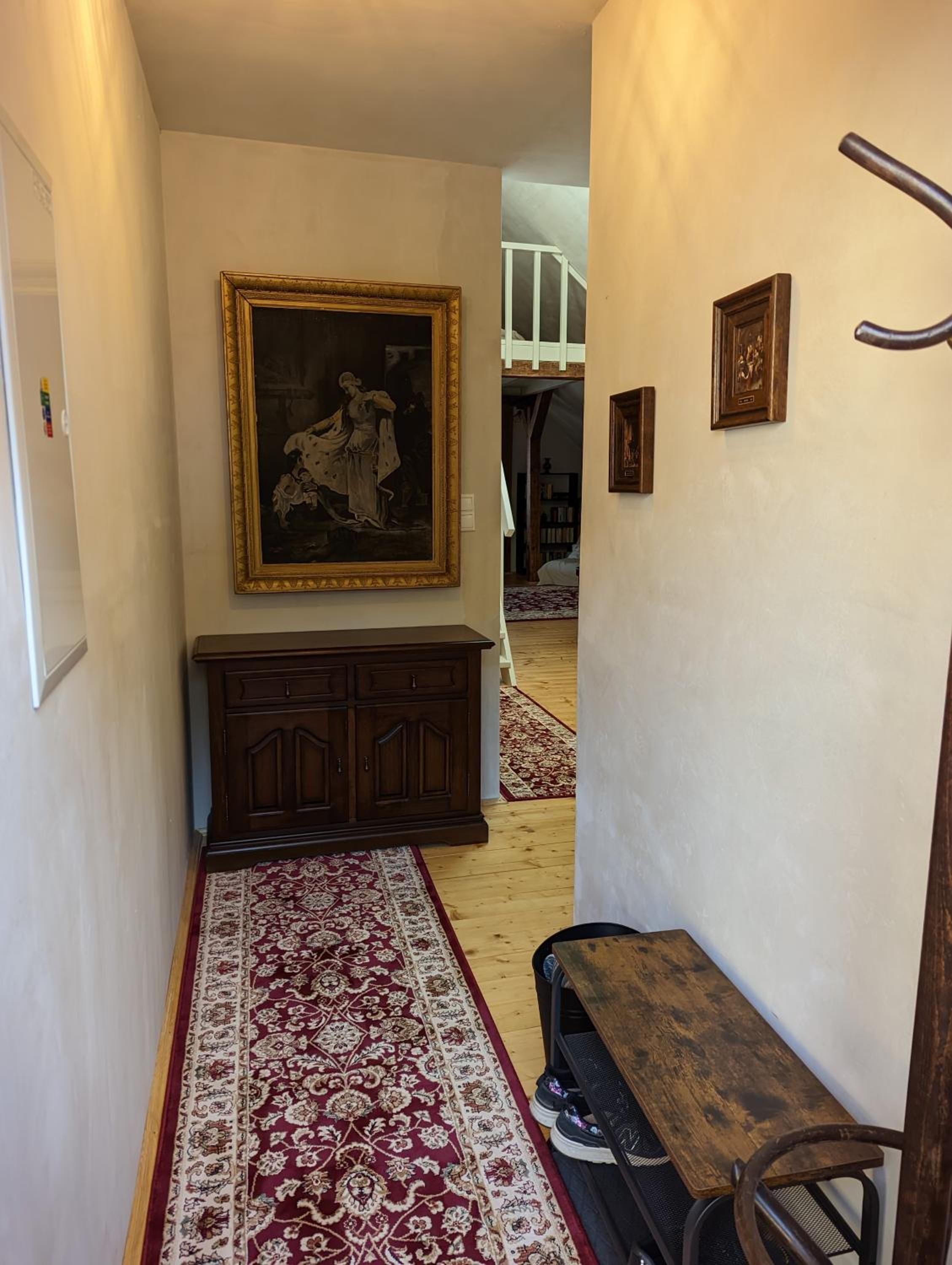One-Bedroom Apartment - Photo 6