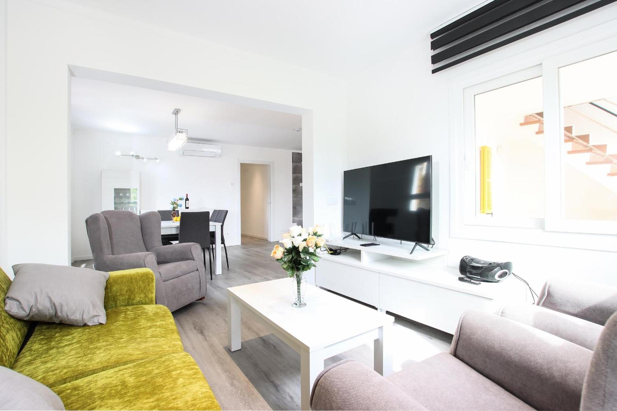 Three-Bedroom Superior Apartment