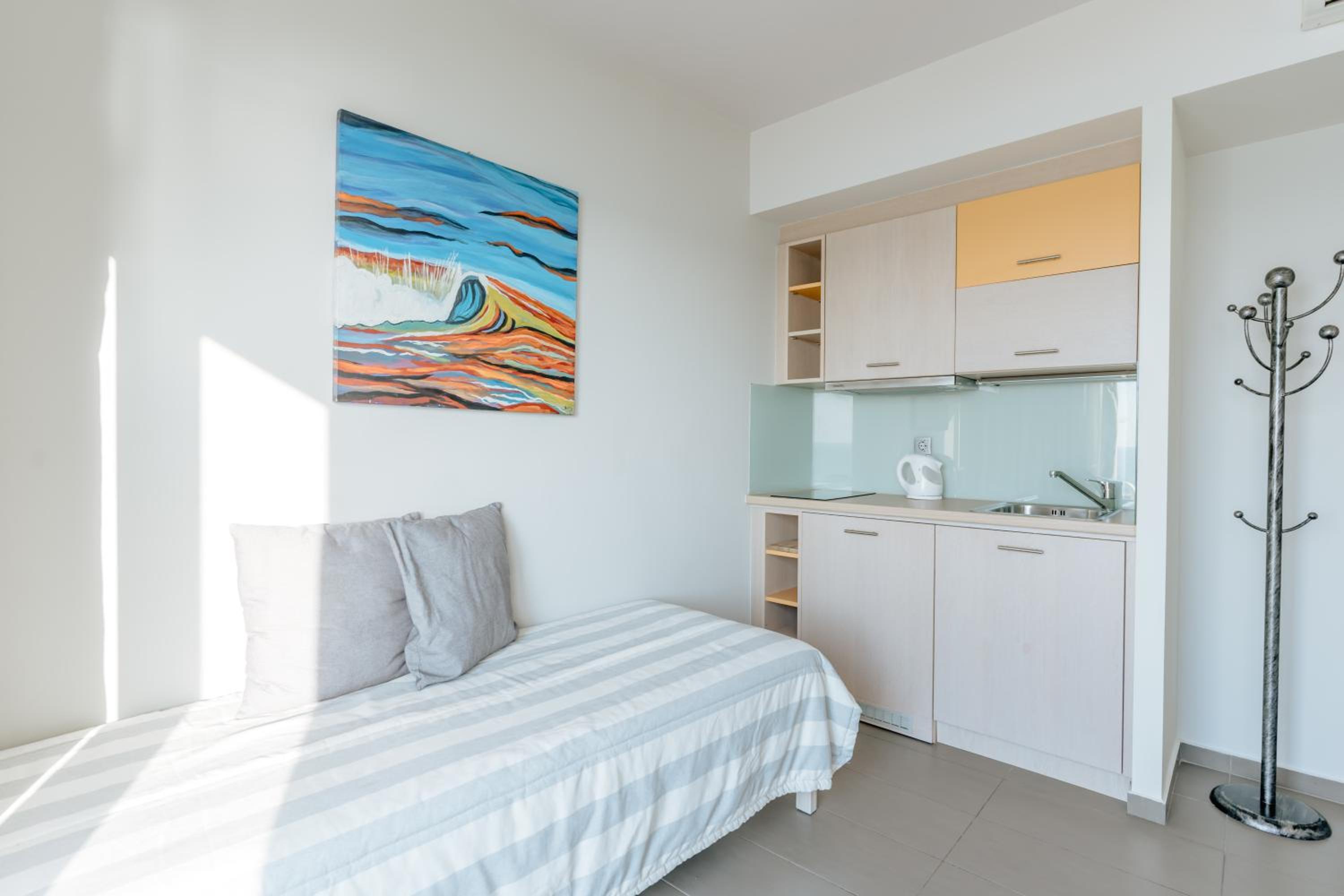Superior Triple Room with Sea View photo 3