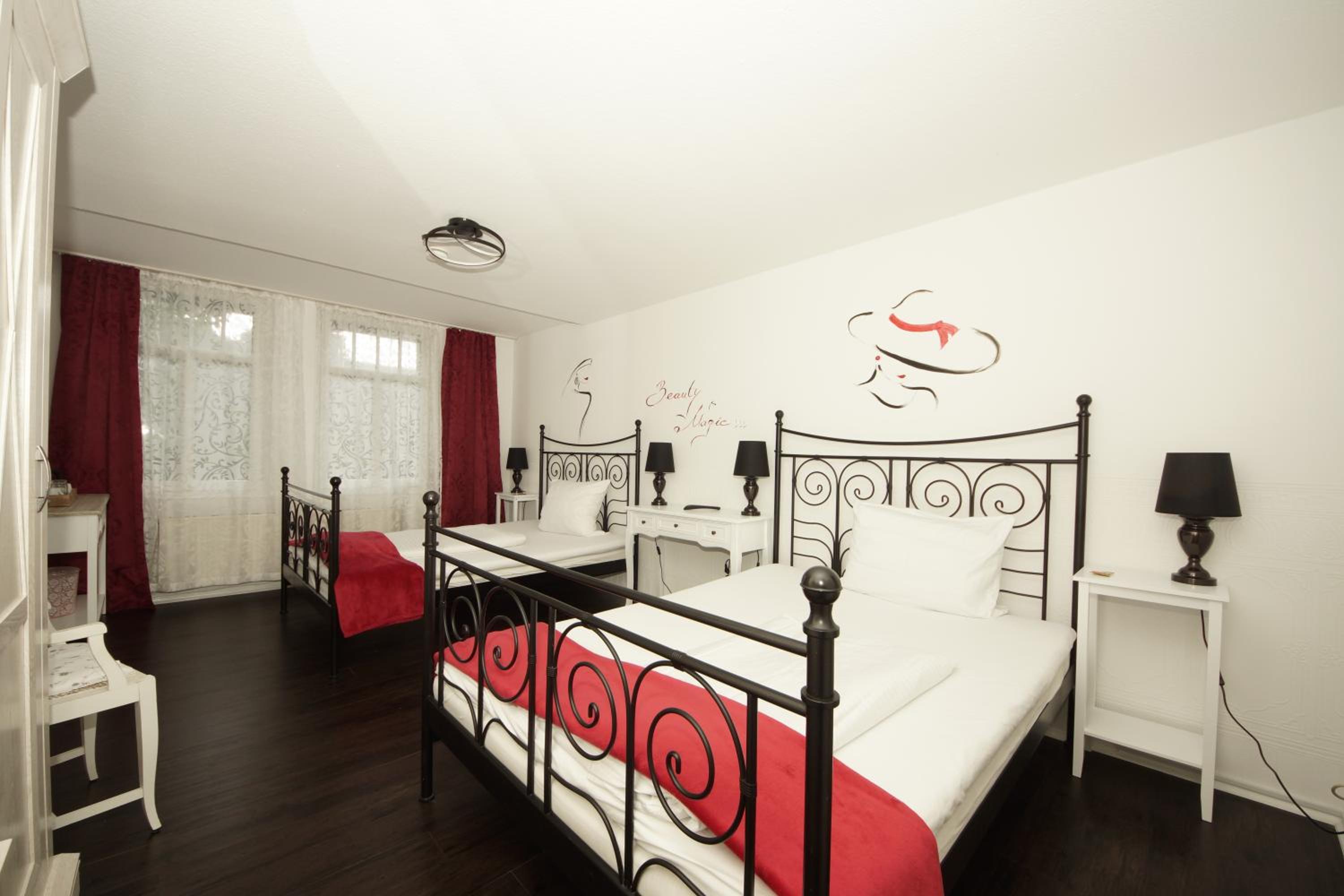 Deluxe Double Room photo 2