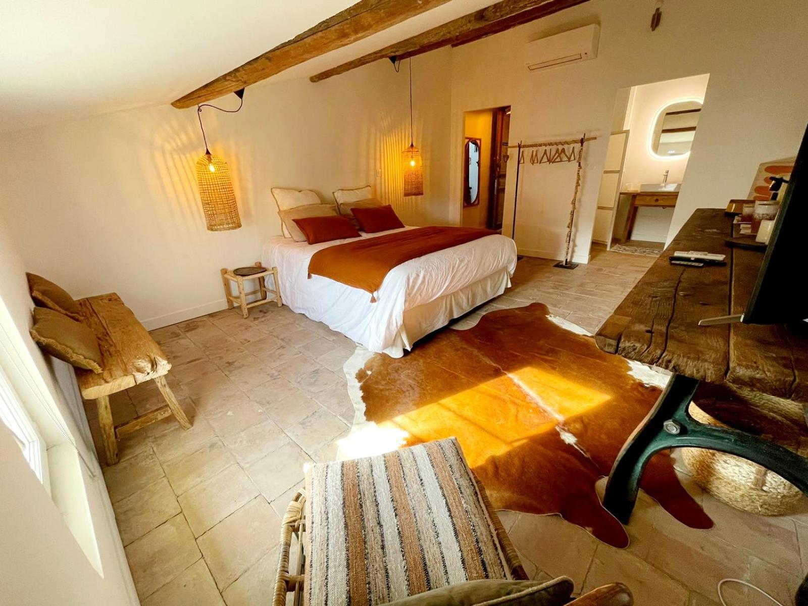 Superior Suite - Photo 41