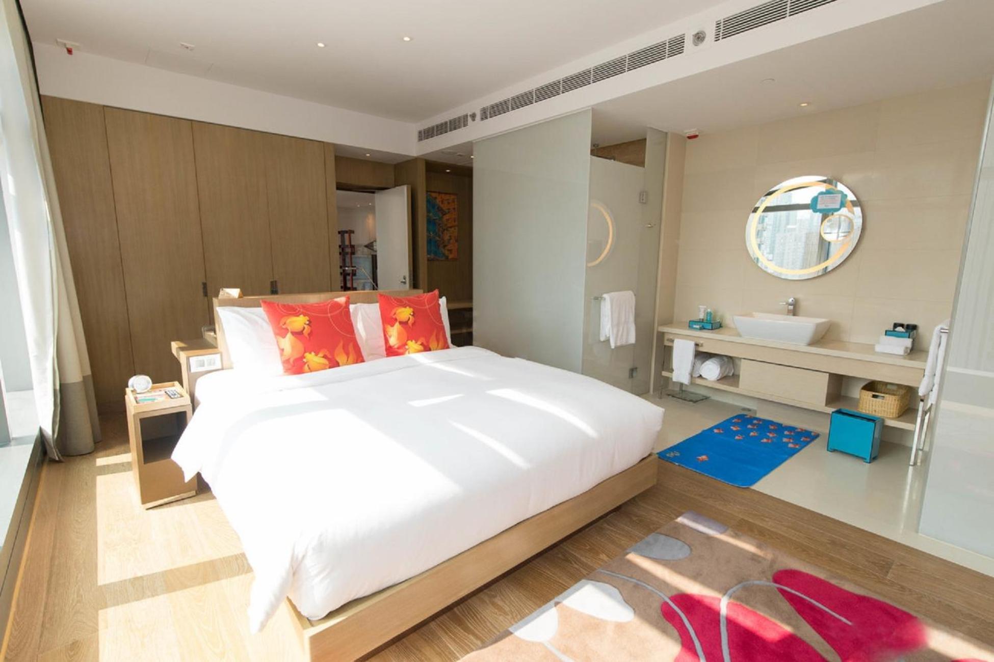 One-Bedroom Suite photo 3