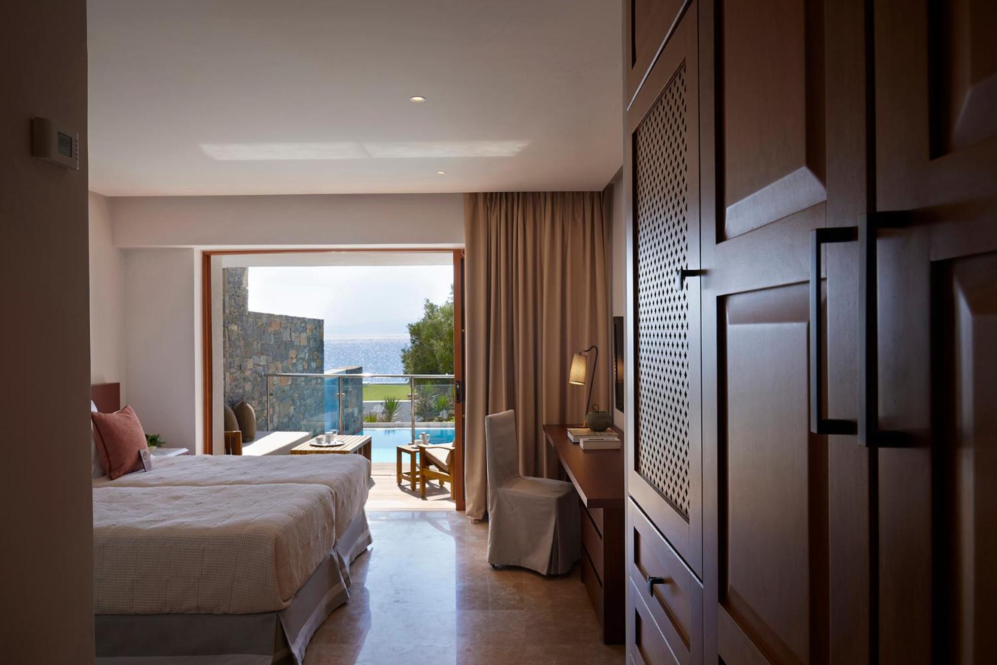 Peninsula Collection Three-Bedroom Suite with Private Pool - Photo 11