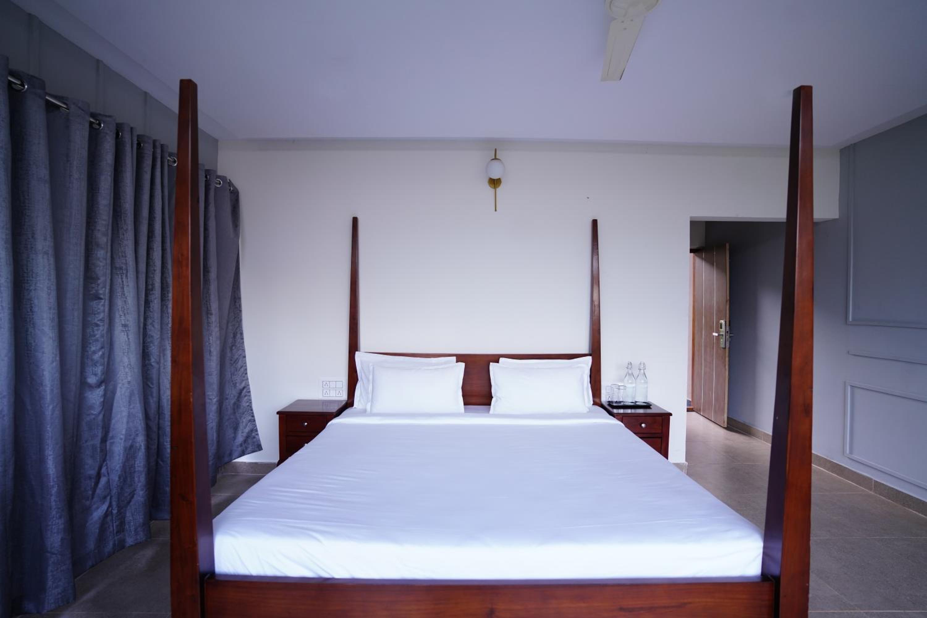 King Suite - Photo 1