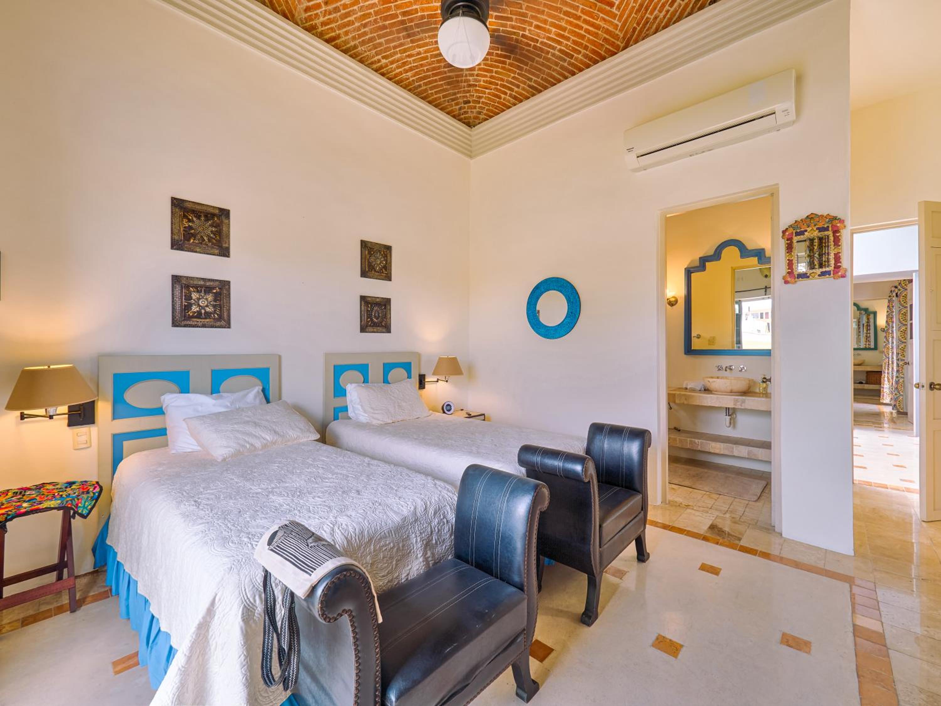 Twin Room with Terrace photo 3