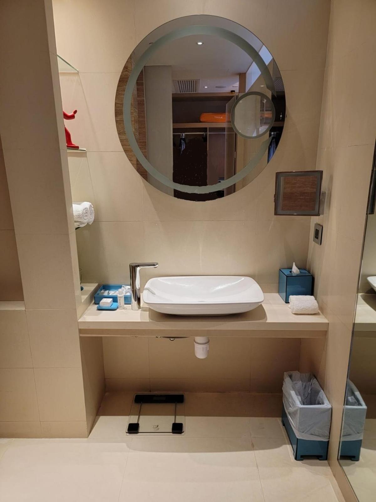 Premium King Room – Disability Access Premium King Room – Disability Access
