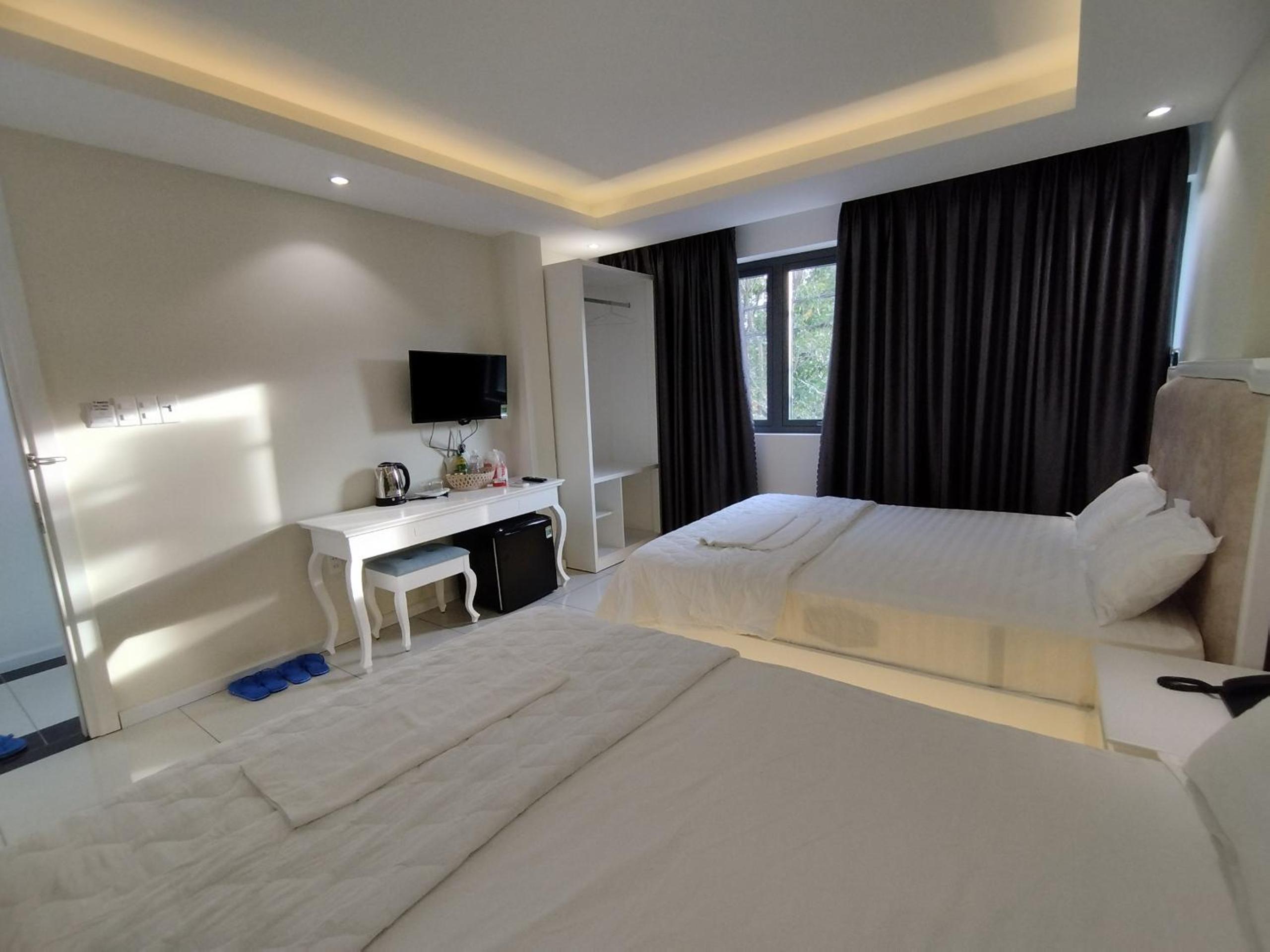 Luxury Quadruple Room photo 2