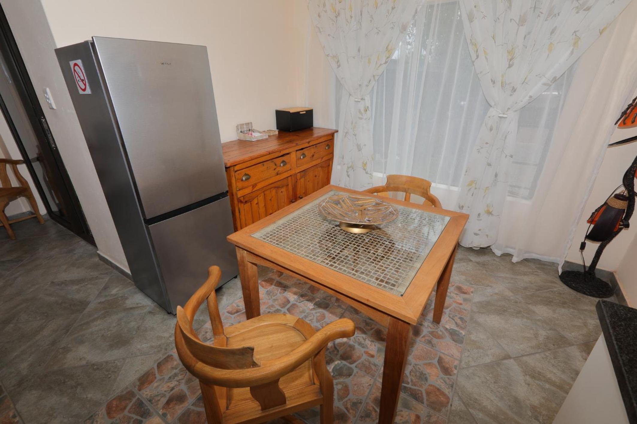 One-Bedroom Apartment - Photo 15