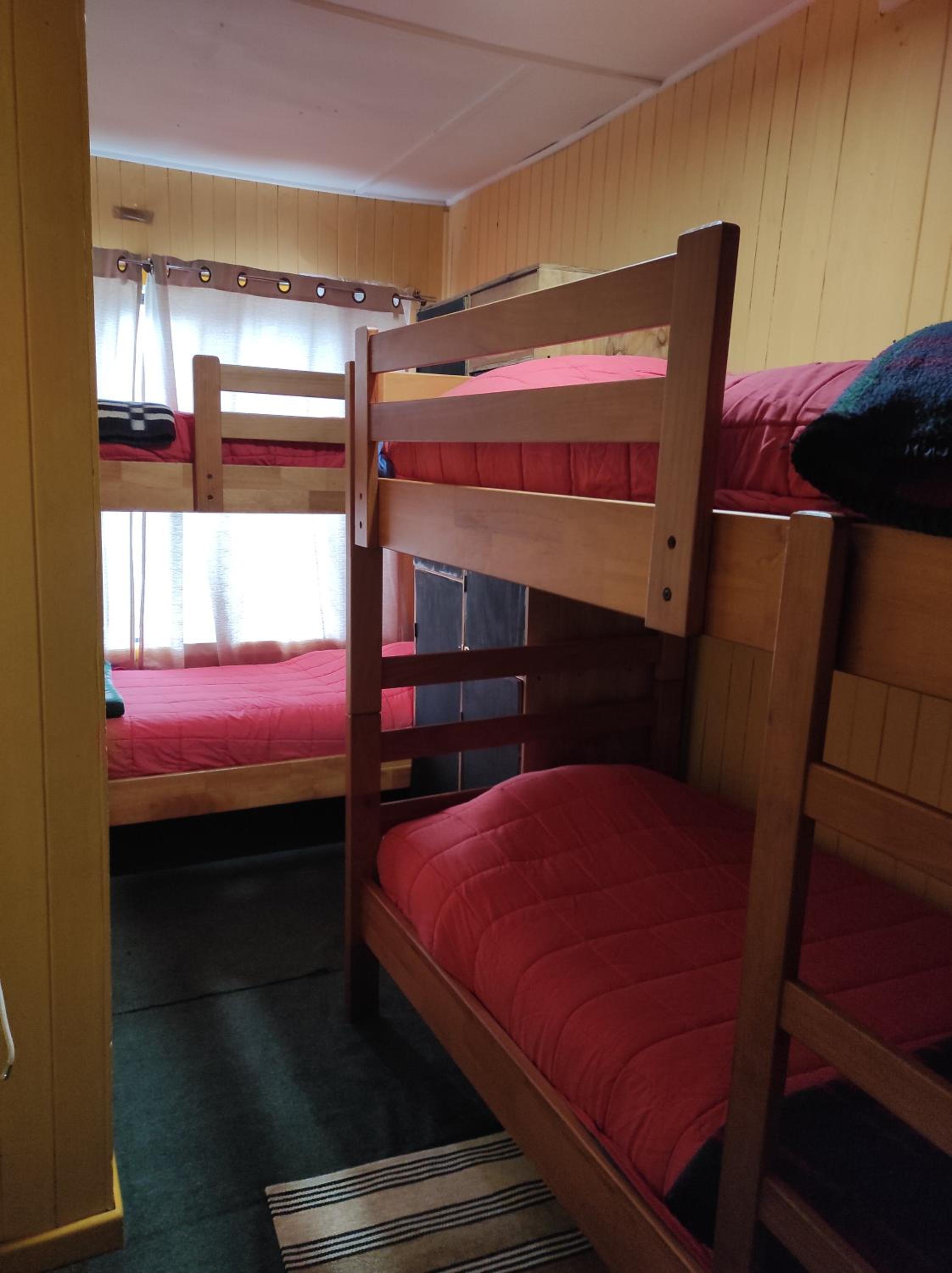 Bed in 4-Bed Mixed Dormitory Room photo 3