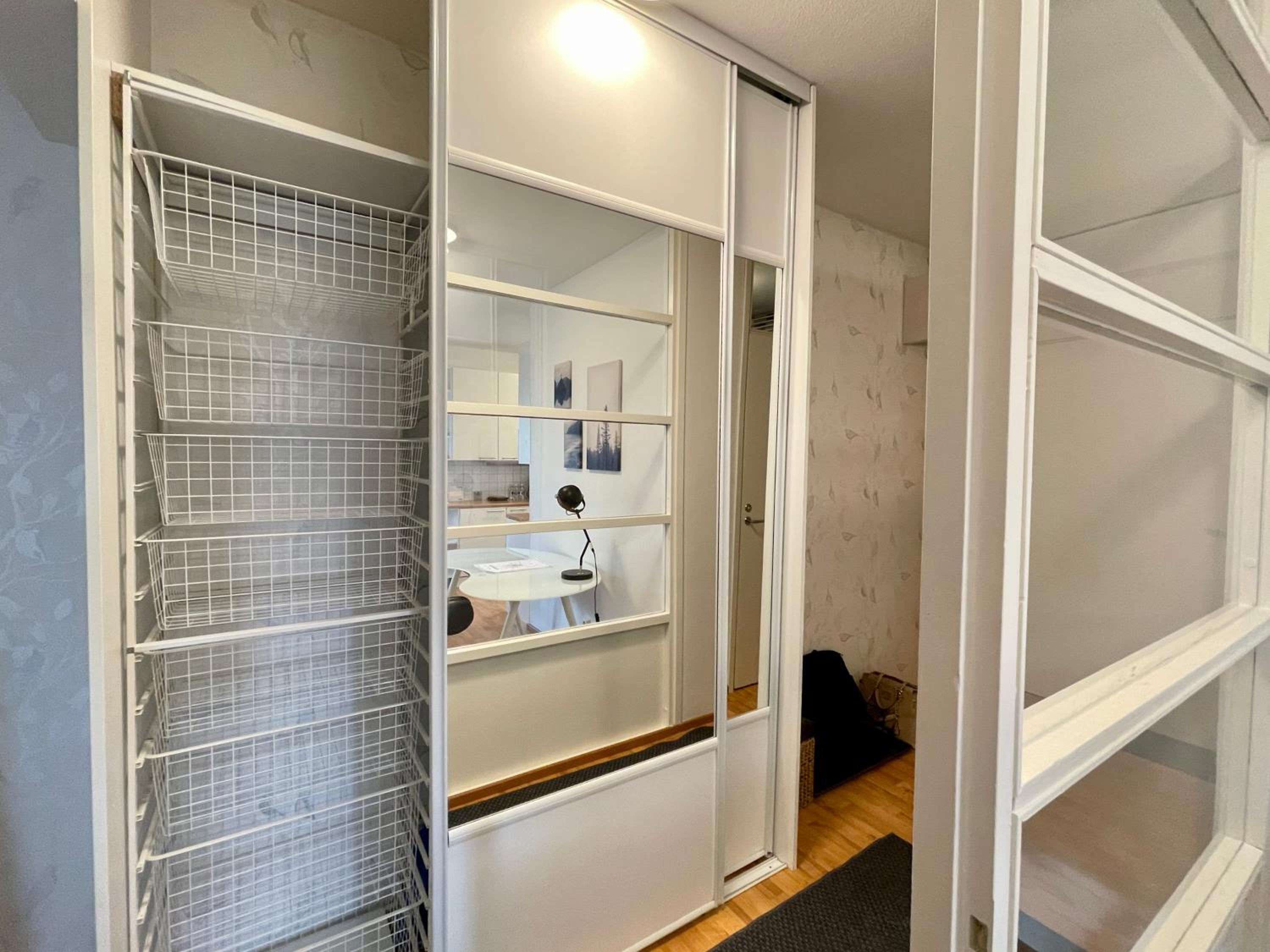 One-Bedroom Apartment - Photo 11