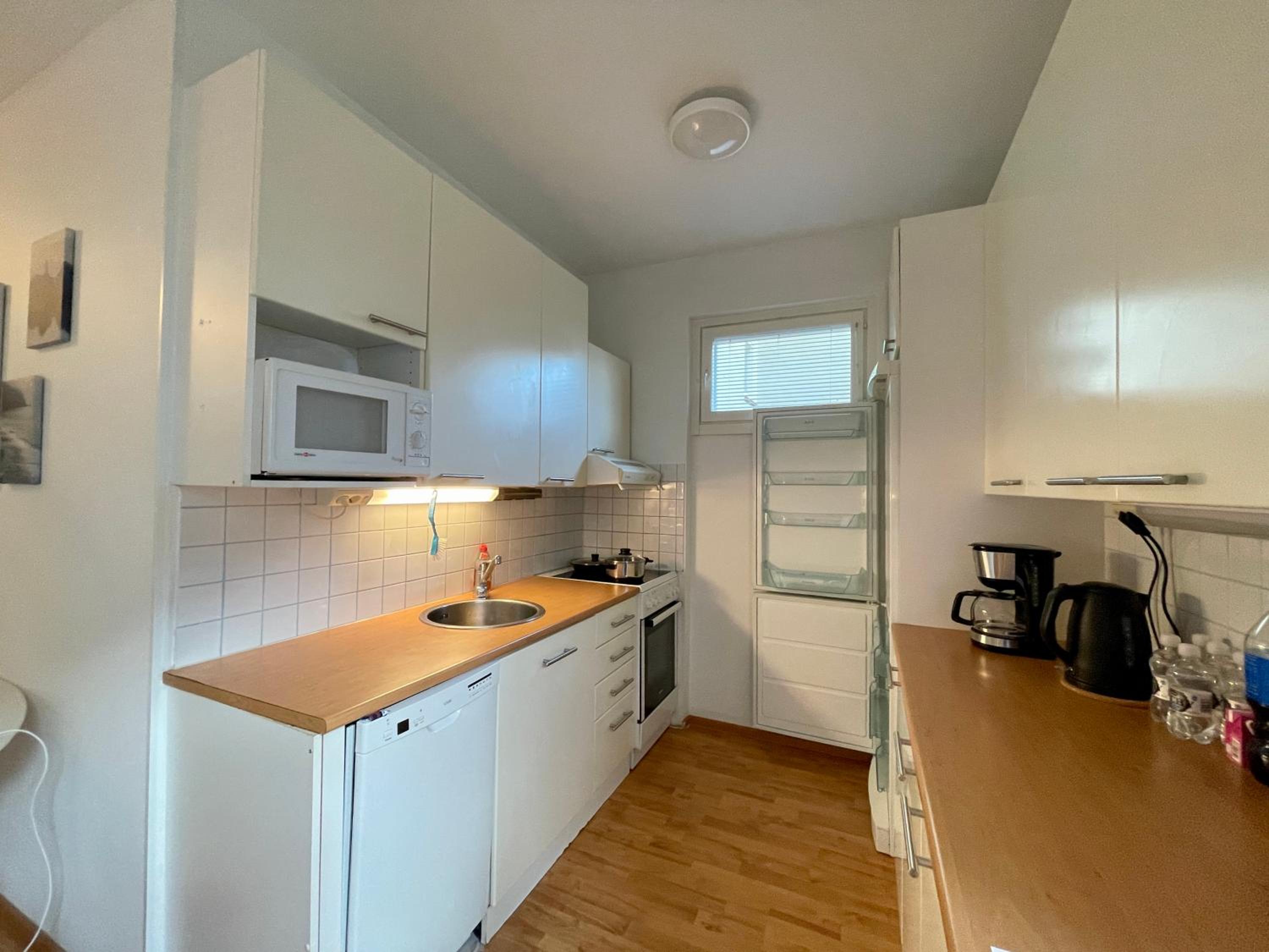 One-Bedroom Apartment - Photo 14