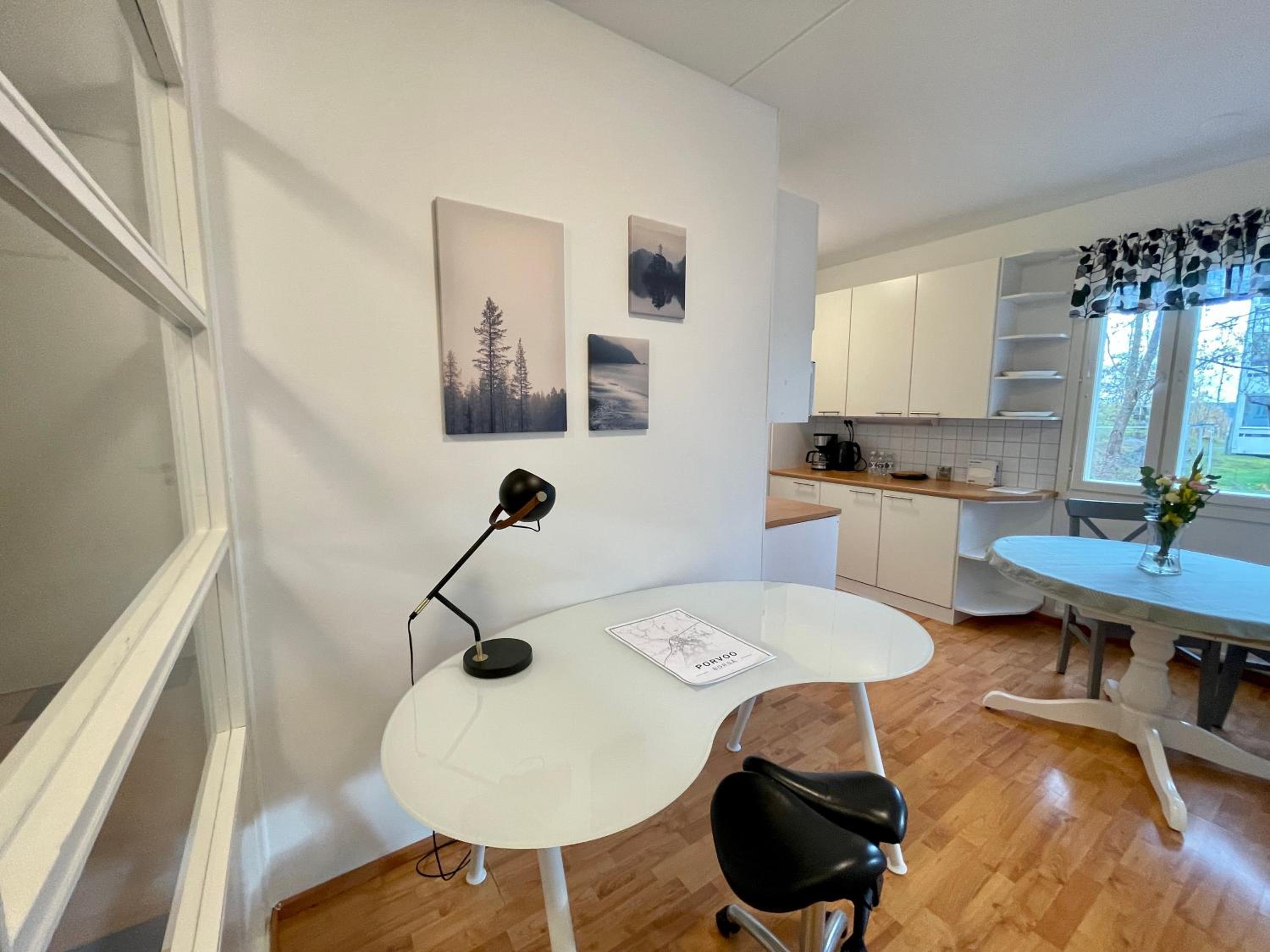 One-Bedroom Apartment - Photo 6
