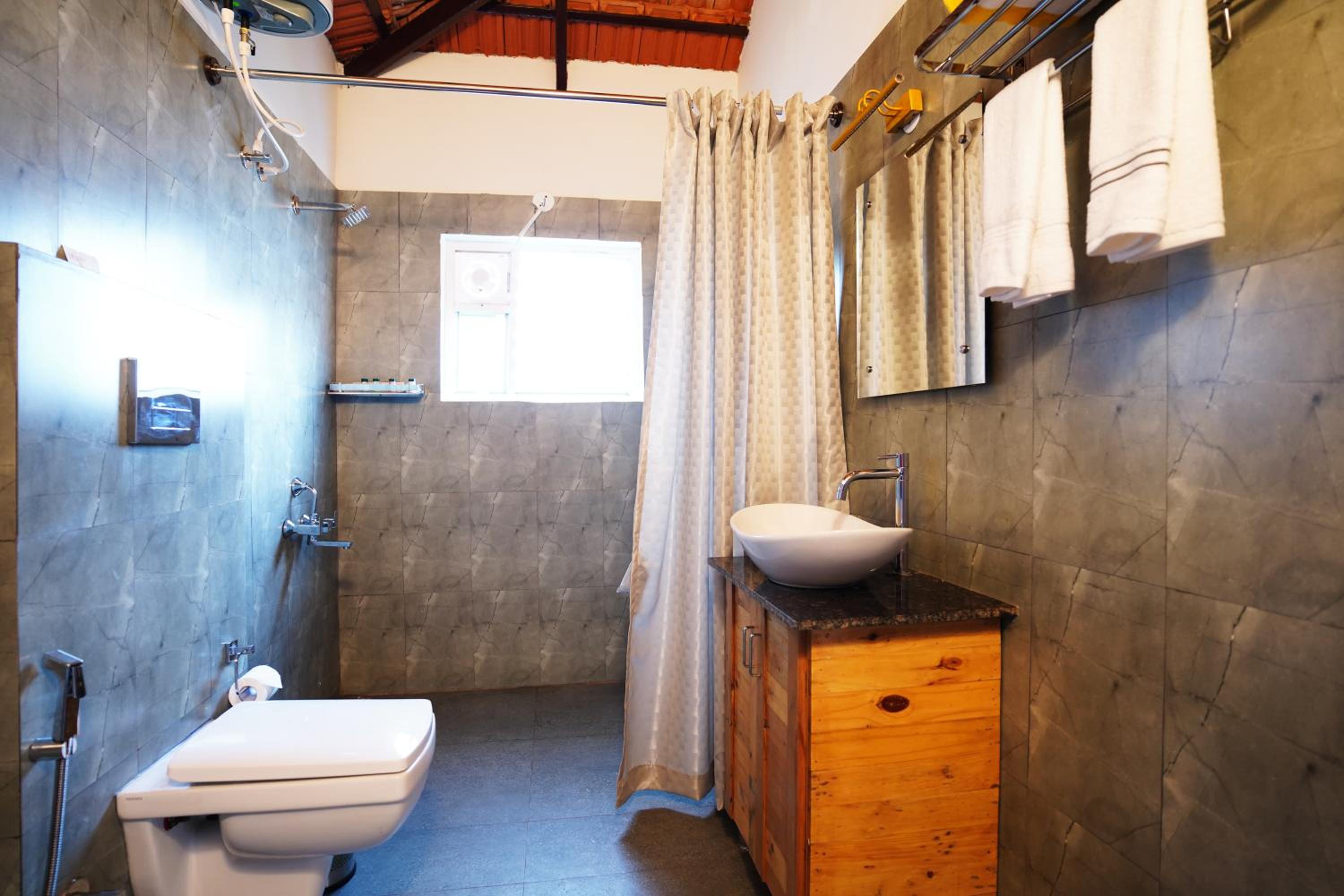 Suite with Garden View - Photo 8