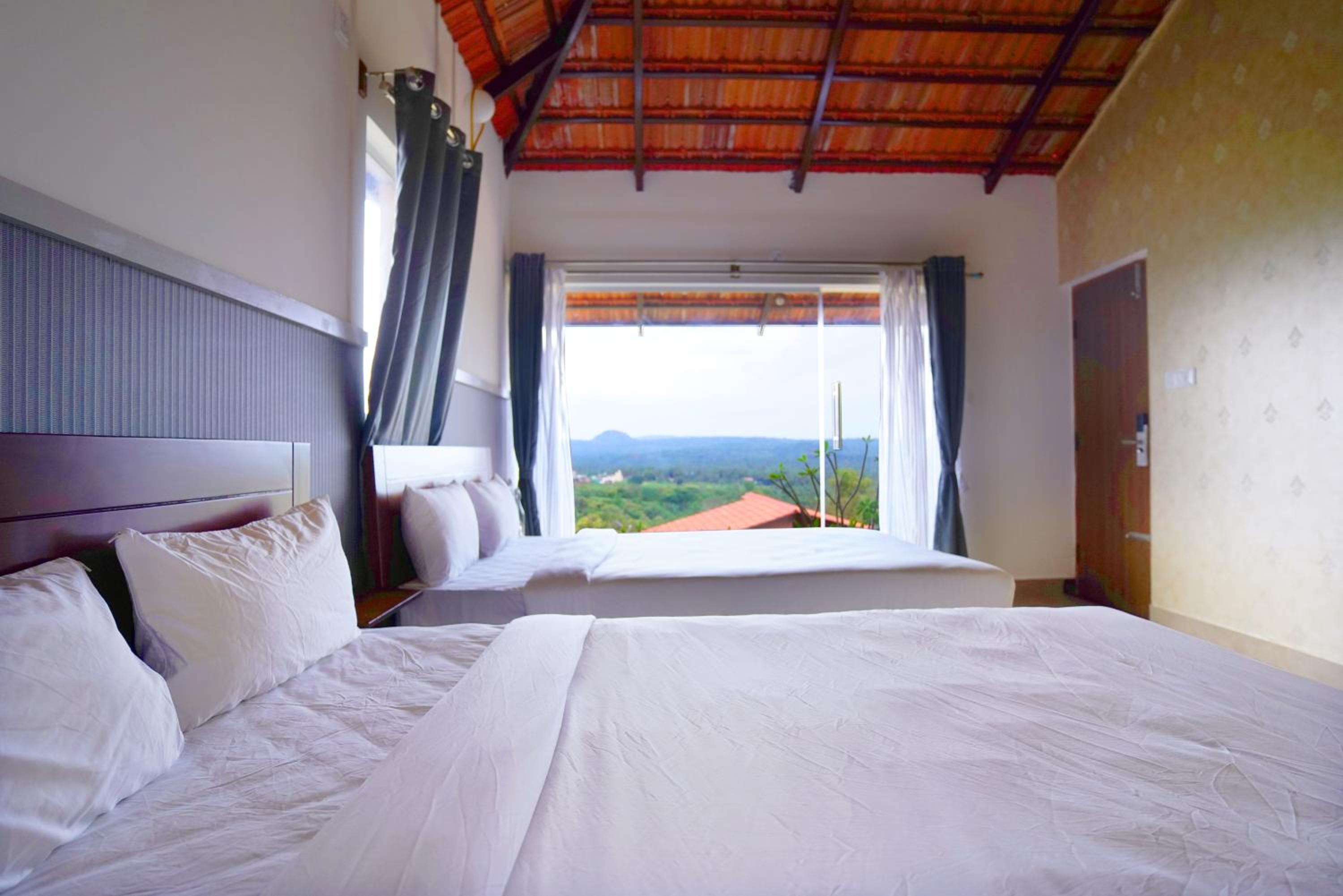 Suite with Garden View - Photo 1