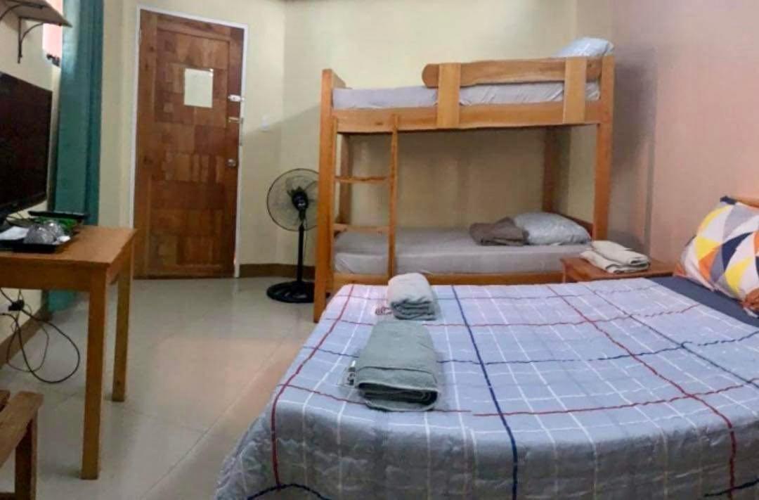 Standard Quadruple Room - Photo 1