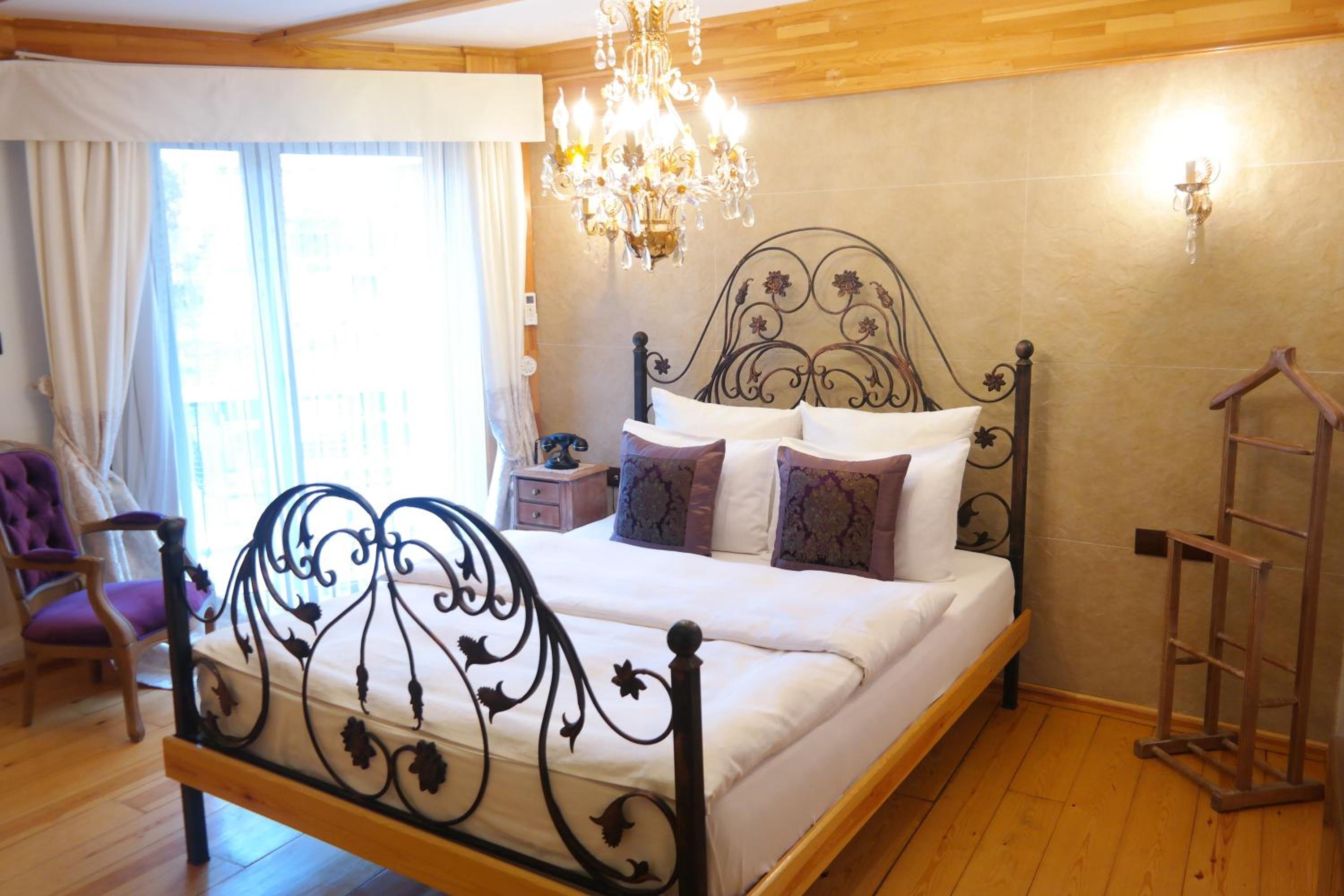 Double Room with Balcony photo 2