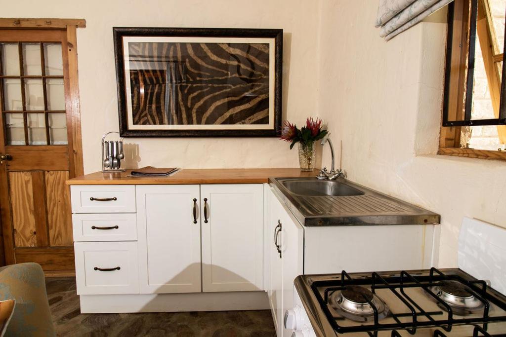 One-Bedroom House - Photo 5