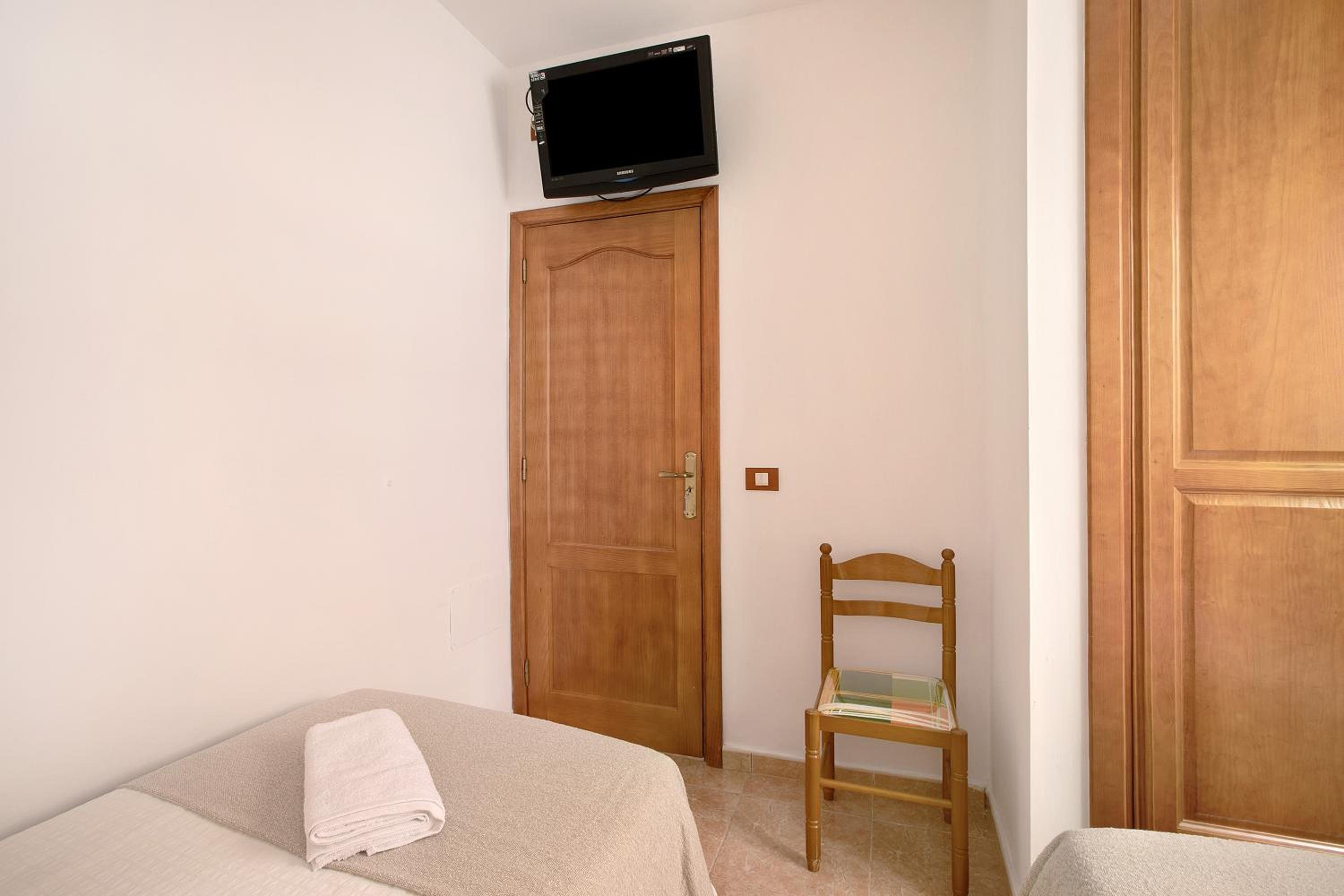 Two-Bedroom House photo 2