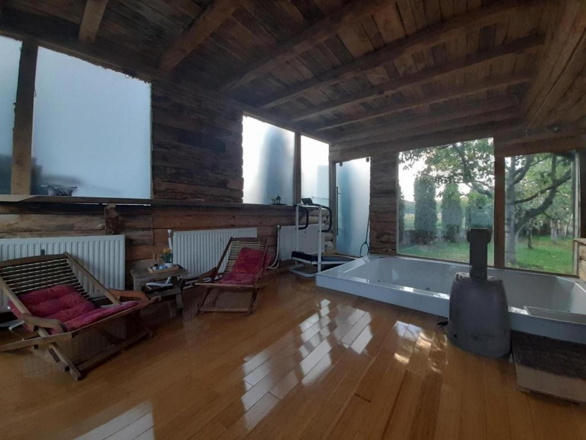 Two Bedroom Apartment with Terrace - Photo 42