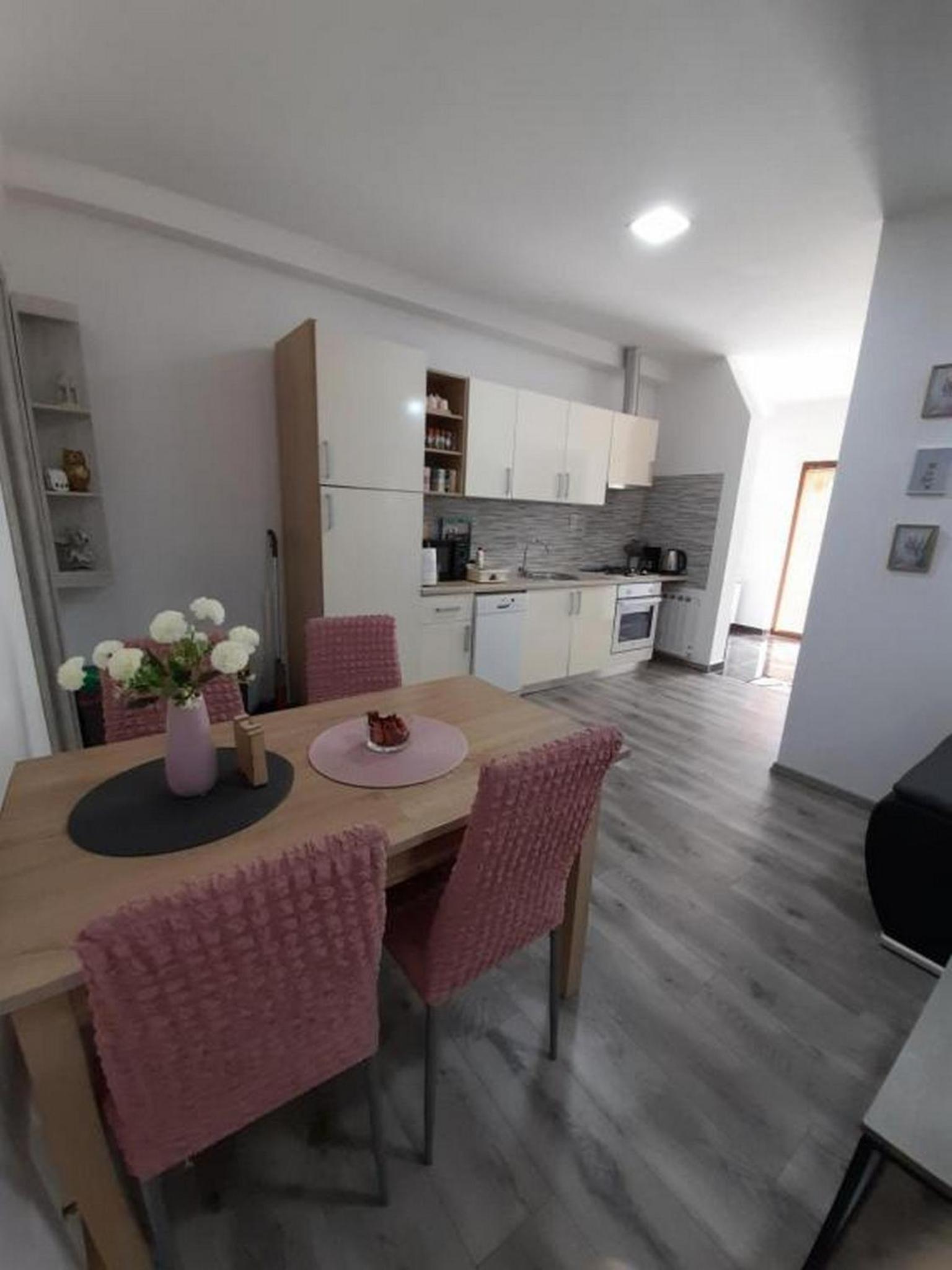 Two Bedroom Apartment with Terrace - Photo 21